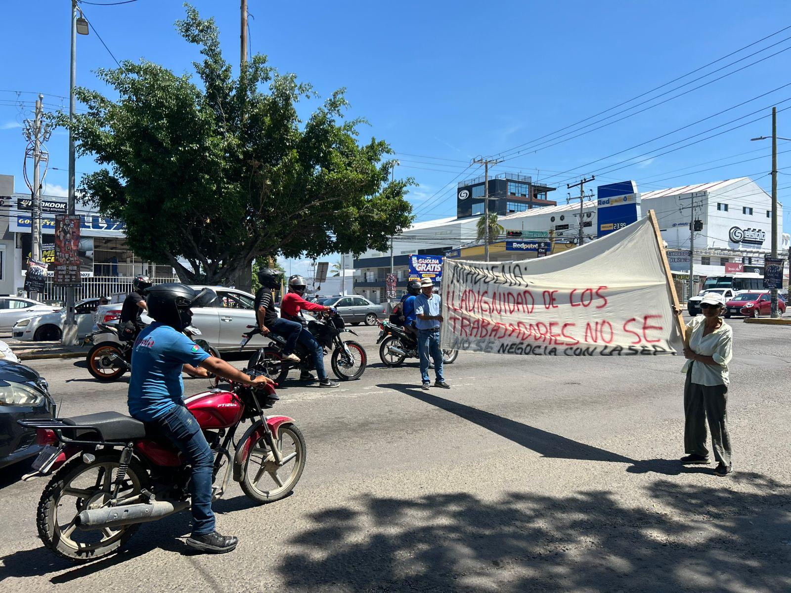 $!Maestros jubilados de la UAS exigen respeto a sus derechos laborales