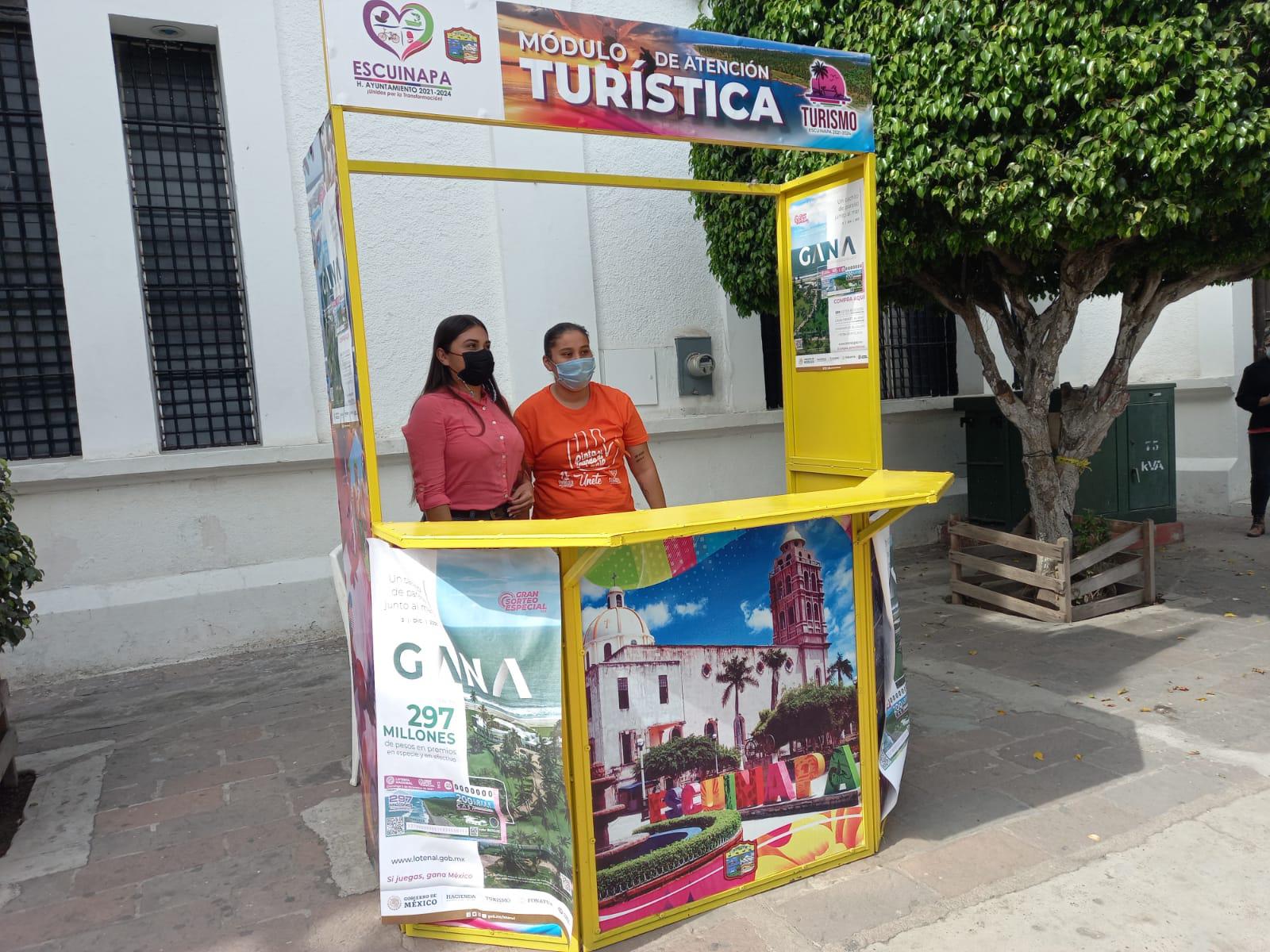$!Ya se venden cachitos para la rifa de lotes de Playa Espíritu en módulo de turismo de Escuinapa