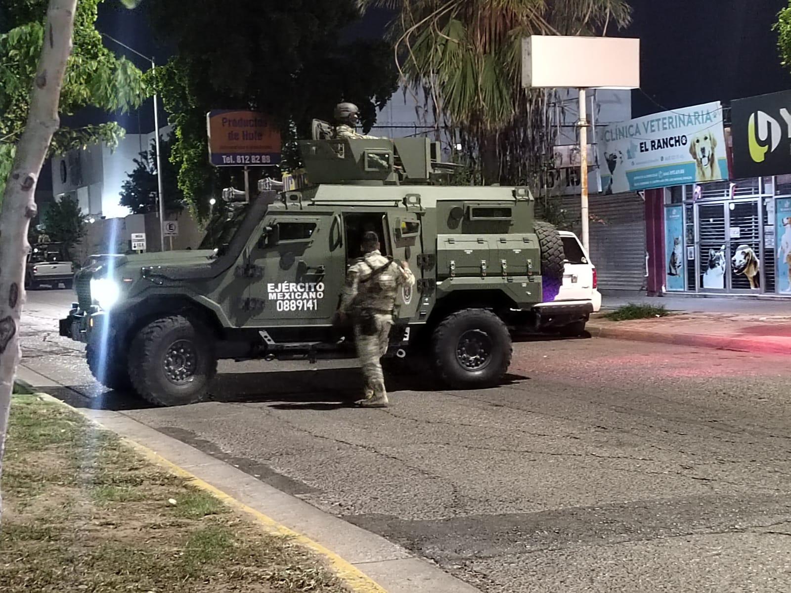 $!Ejecutan fuerte operativo en Los Mochis por traslado de detenidos en enfrentamiento a balazos de La Brecha, Guasave