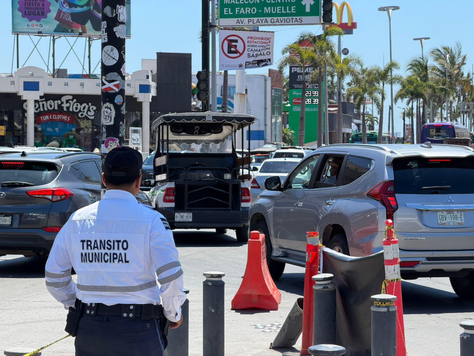 $!Con algunos puntos de conflicto en fluidez vehicular inicia el Par Vial en Mazatlán