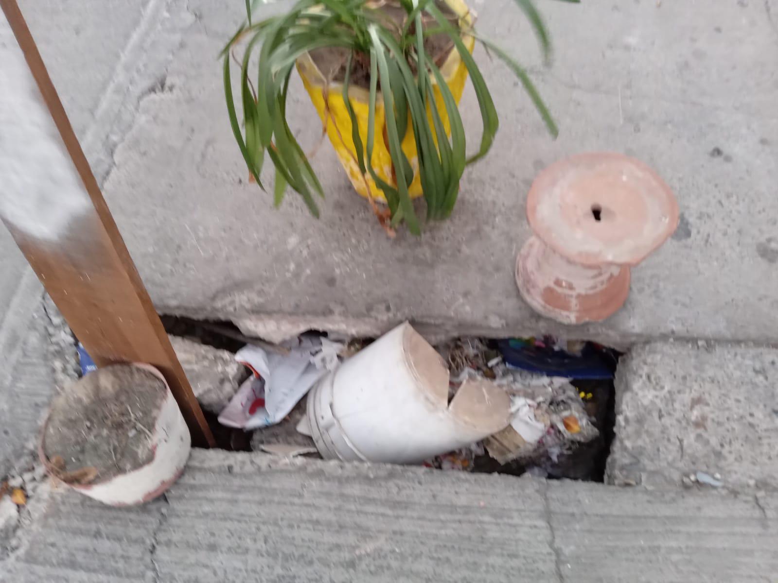 $!Son varios centímetros de hundimiento.