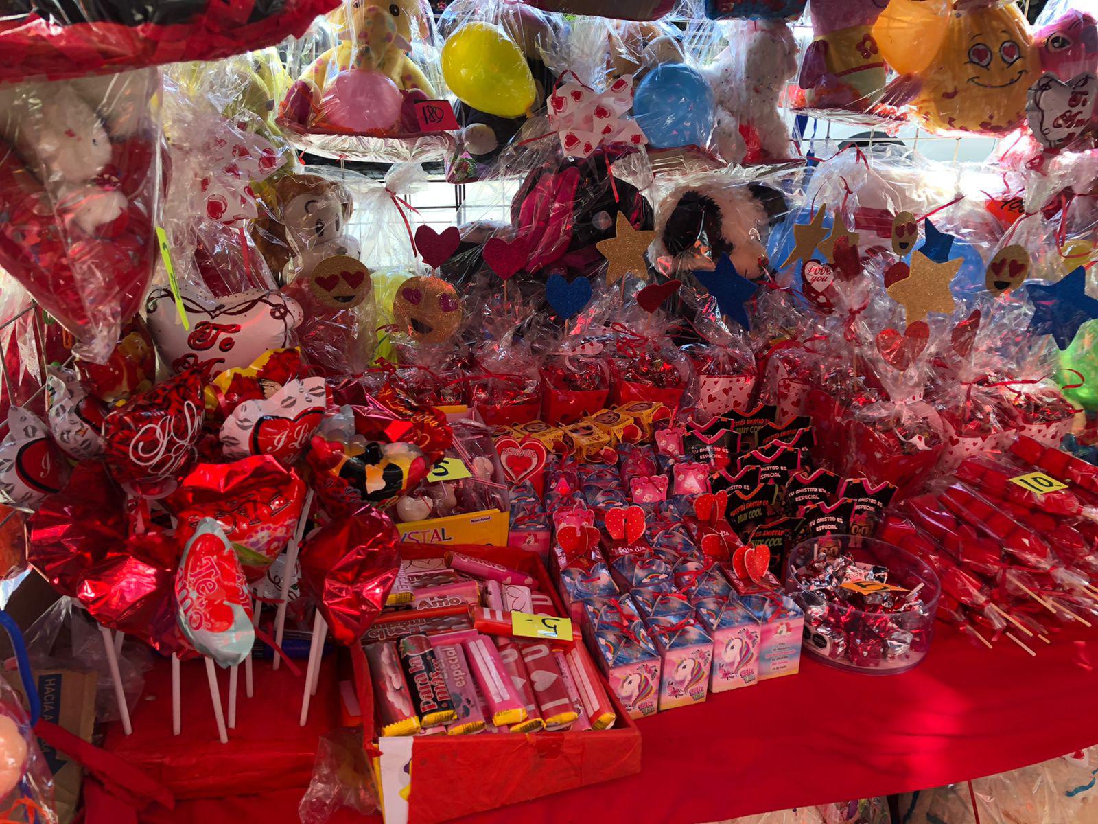 $!Con tamales, ceviches y dulces típicos, El Habal realiza su primer Mercado Dominical del año