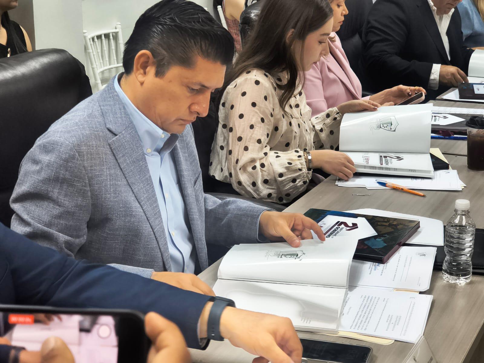 $!Alcalde de Ahome entrega Segundo Informe de Gobierno ante Cabildo y avalan descuentos para el Buen Fin