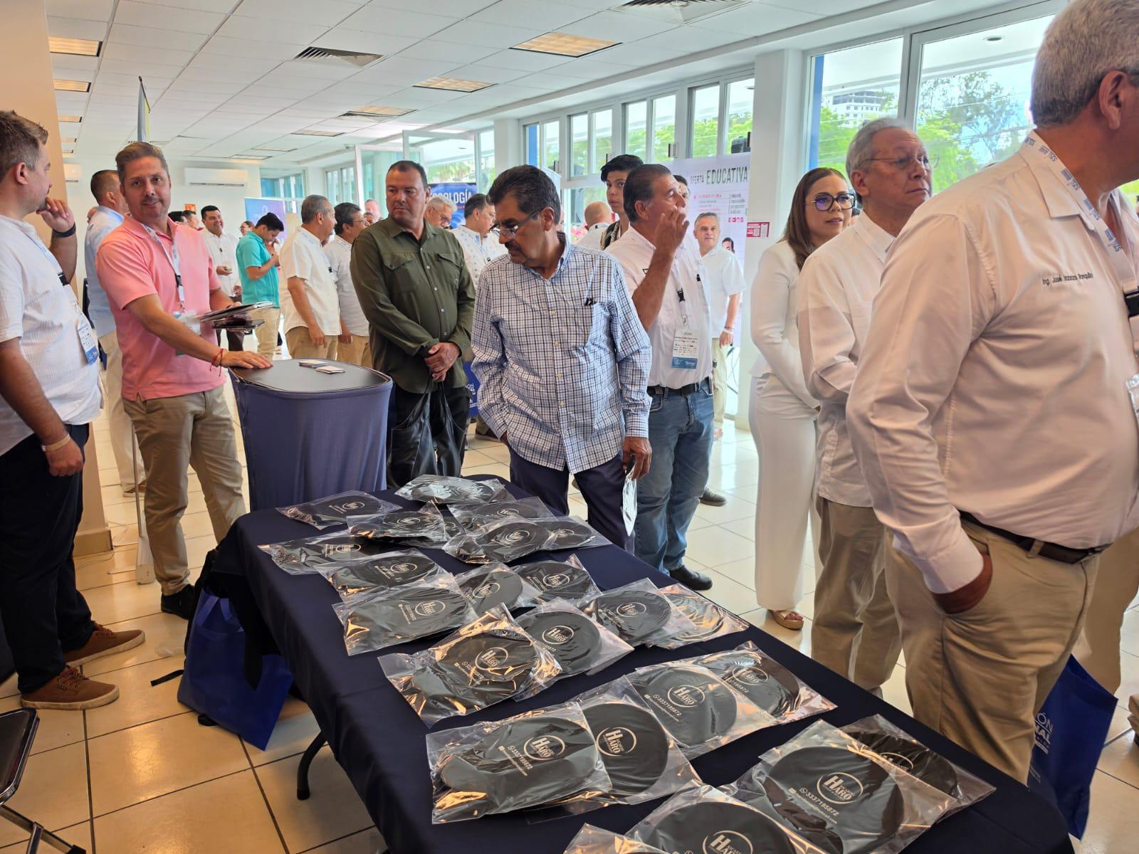 $!Mazatlán es un ejemplo de potencial de edificación vertical, pese a los múltiples retos que enfrenta: FMCIC