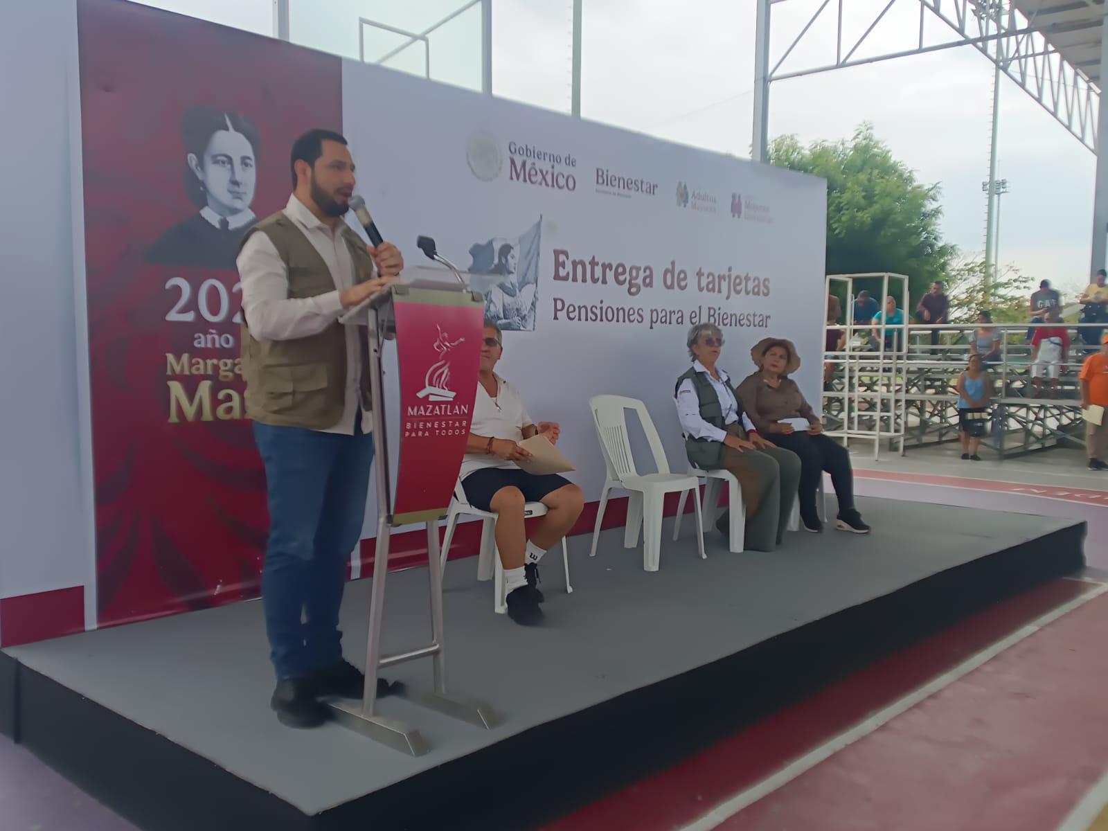 $!Reciben más de mil adultos mayores nuevas pensiones de los programas del Bienestar en Mazatlán