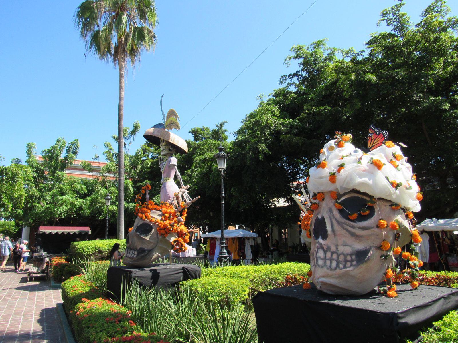 $!Vivirá Mazatlán una ‘Noche de Esperanza’ con la tradicional Callejoneada del Día de Muertos