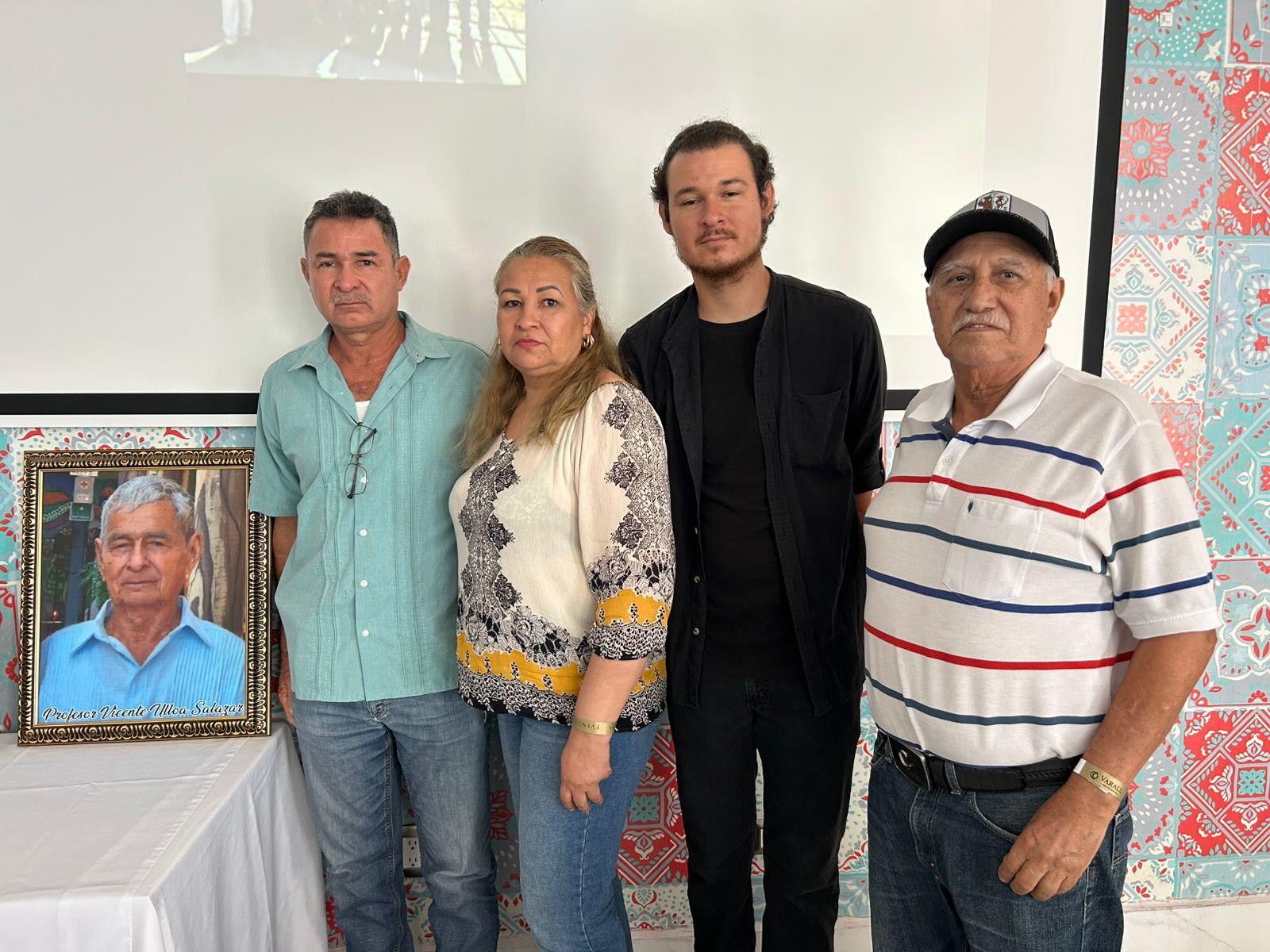 $!Rinden homenaje a docentes que dejaron marca por la lucha social en Sinaloa