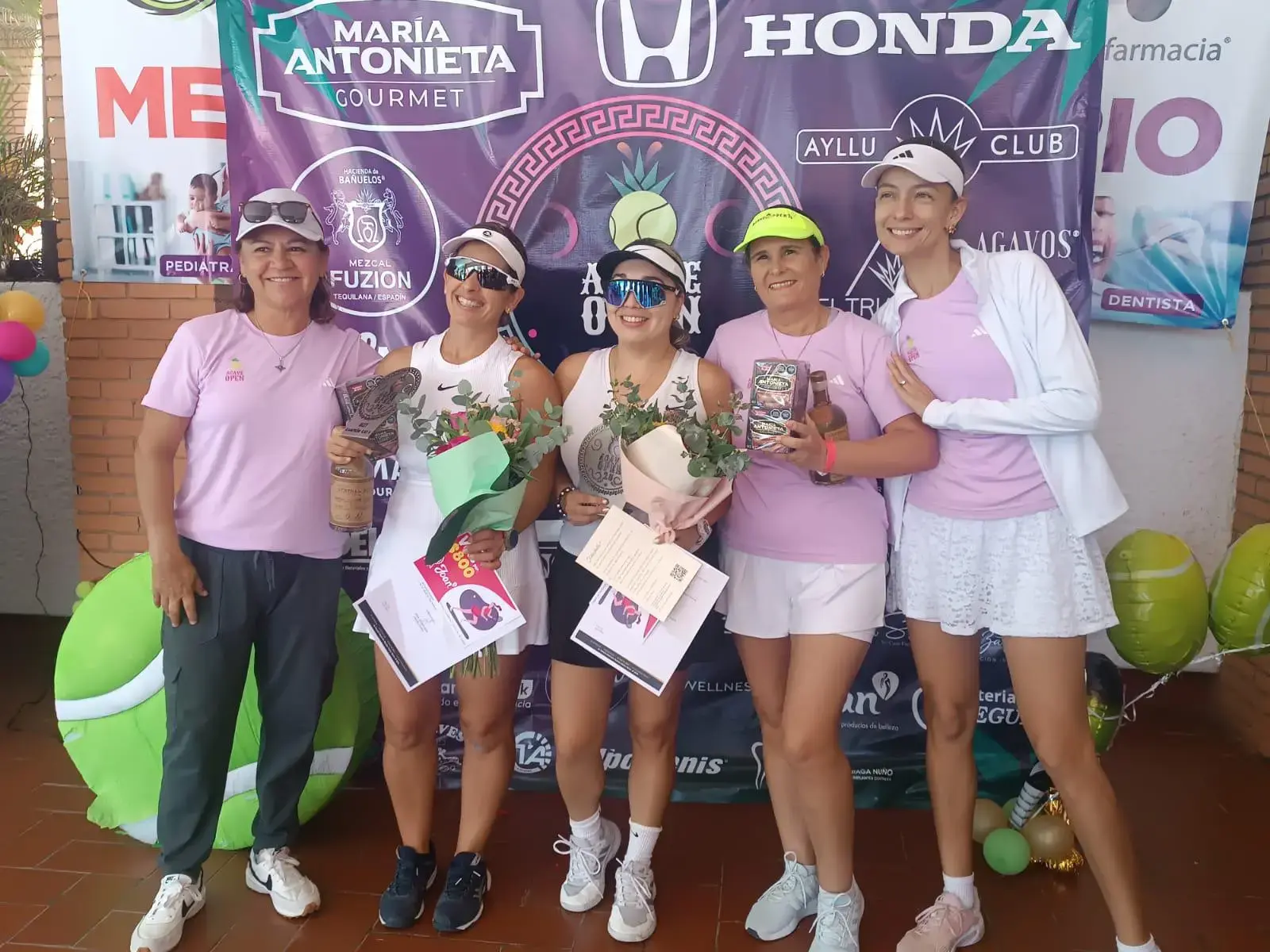 $!Ximena Sepúlveda y Lizeth Sibaja campeonas en la categoría B.