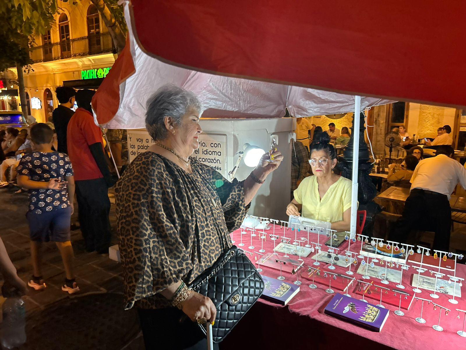 $!Centro Histórico de Mazatlán revive el fin de semana con cientos de visitantes