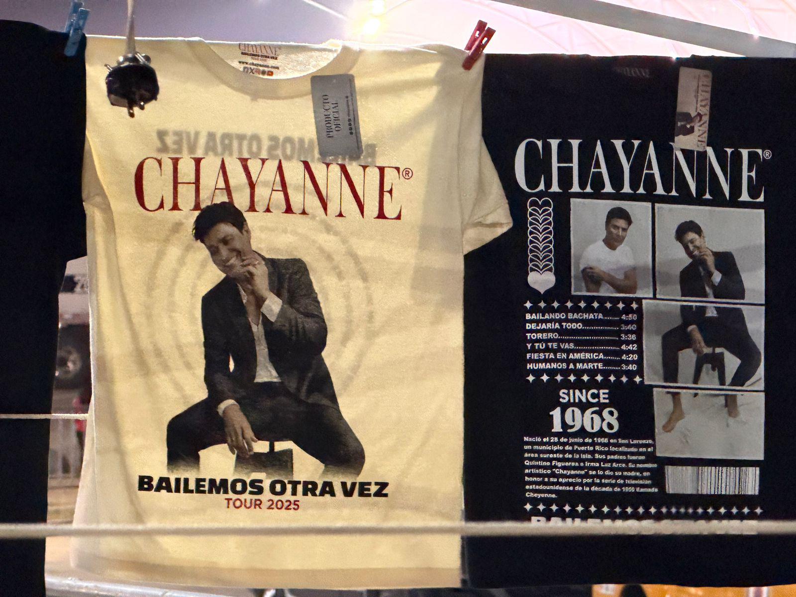$!Fans abarrotan El Encanto para ver a Chayanne en Mazatlán