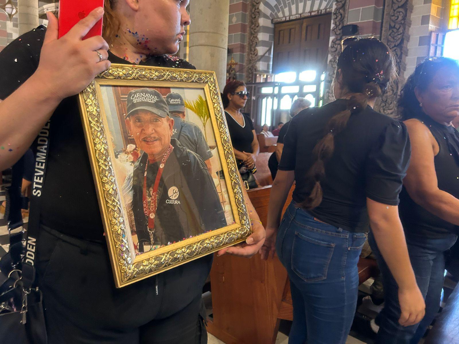 $!A lo largo de su vida, Esteban Peraza Ramos ‘El Bacho’ vivió y respiró el Carnaval de Mazatlán.