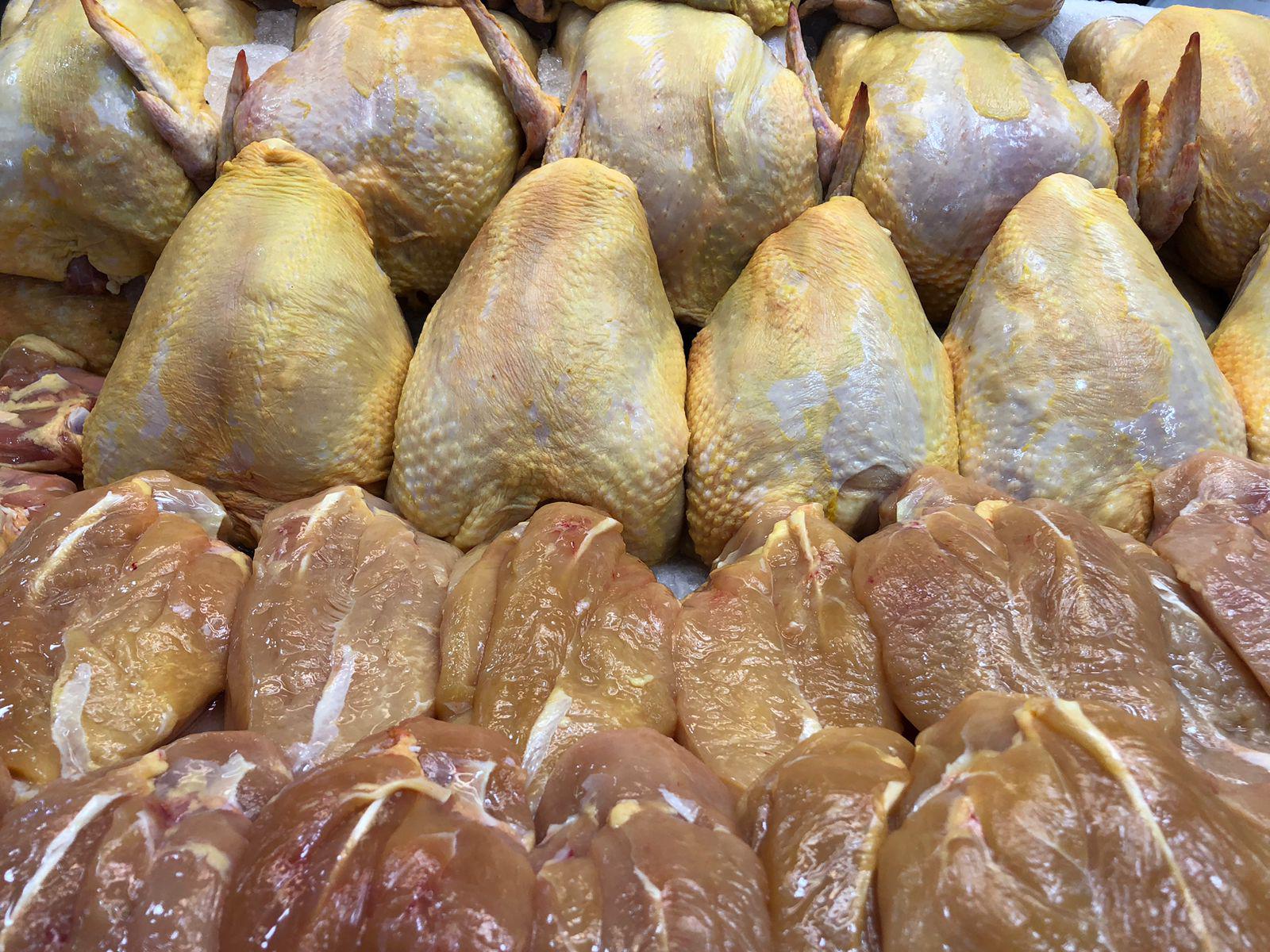 $!Casi en $100 la cartera de huevo en varios negocios en Culiacán