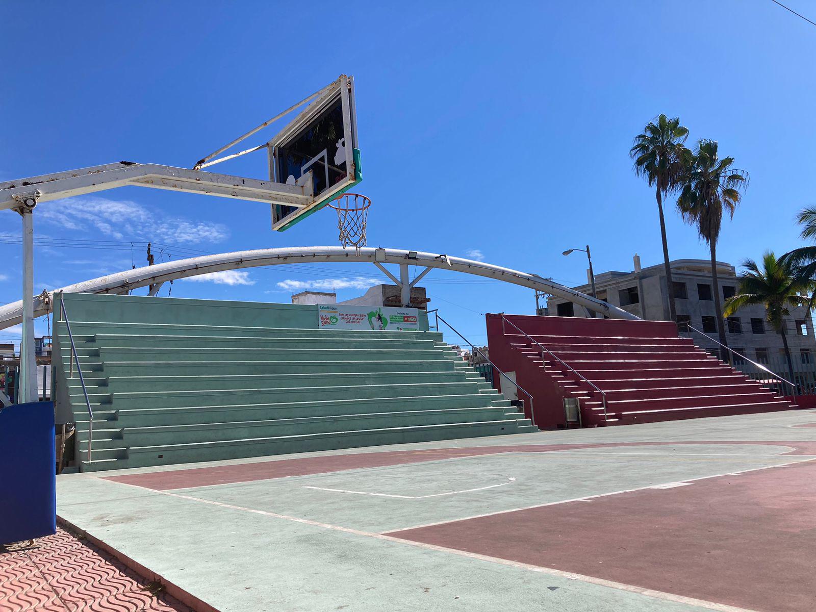 $!Entregarán en enero la cancha Martiniano Carvajal en Mazatlán