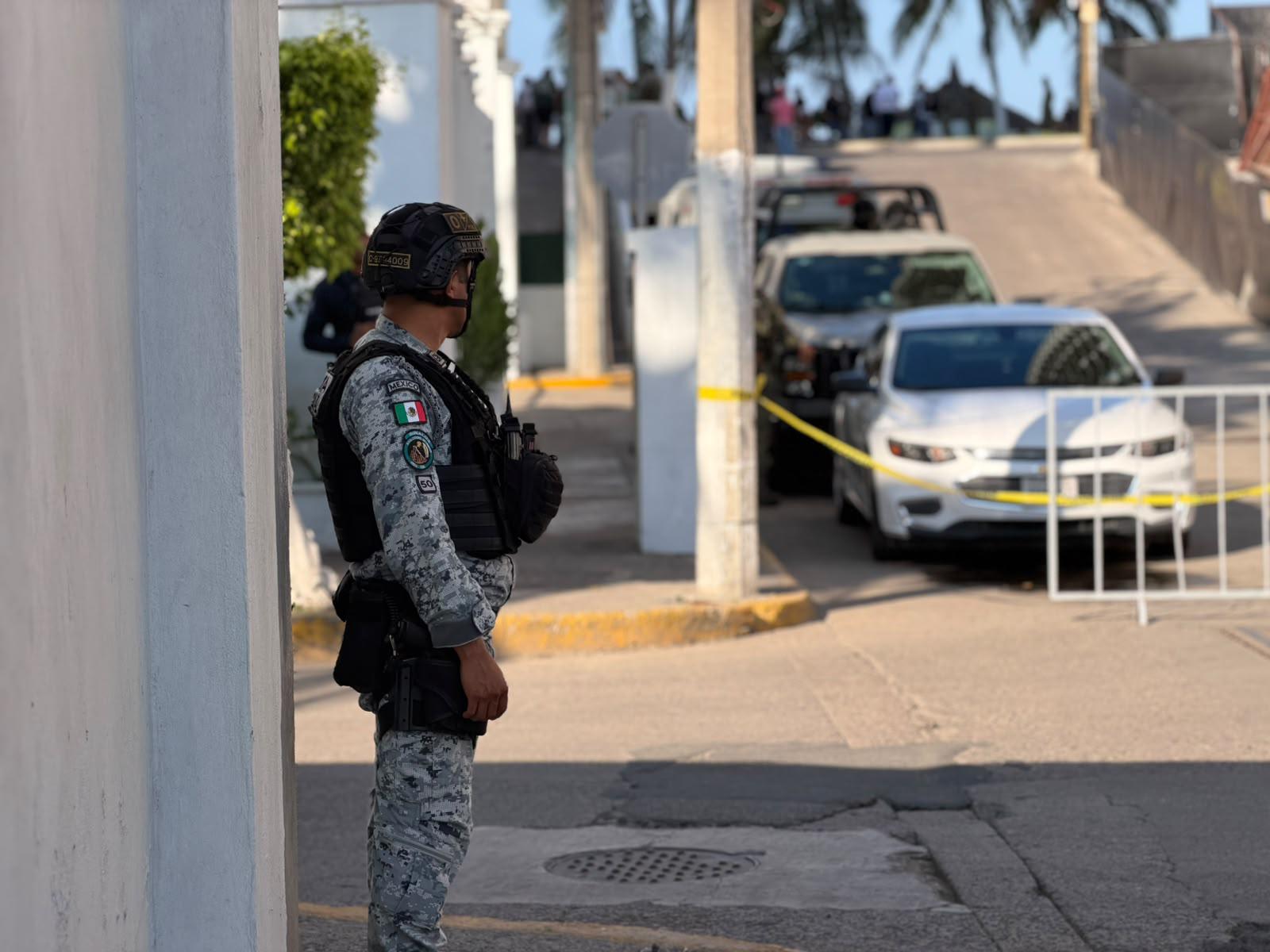 $!Refuerzan seguridad durante desfile del 16 de septiembre en el malecón de Mazatlán