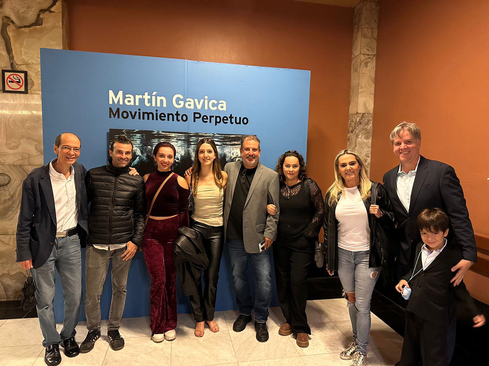 $!Martín acompañado de los mazatlecos Alejandro Guzmán, Luis Rochin, Samantha Narváez, Andrea Gavica, Gabriela Velarde, Claudia Velasco, Neto Escobar y su Sebastian.