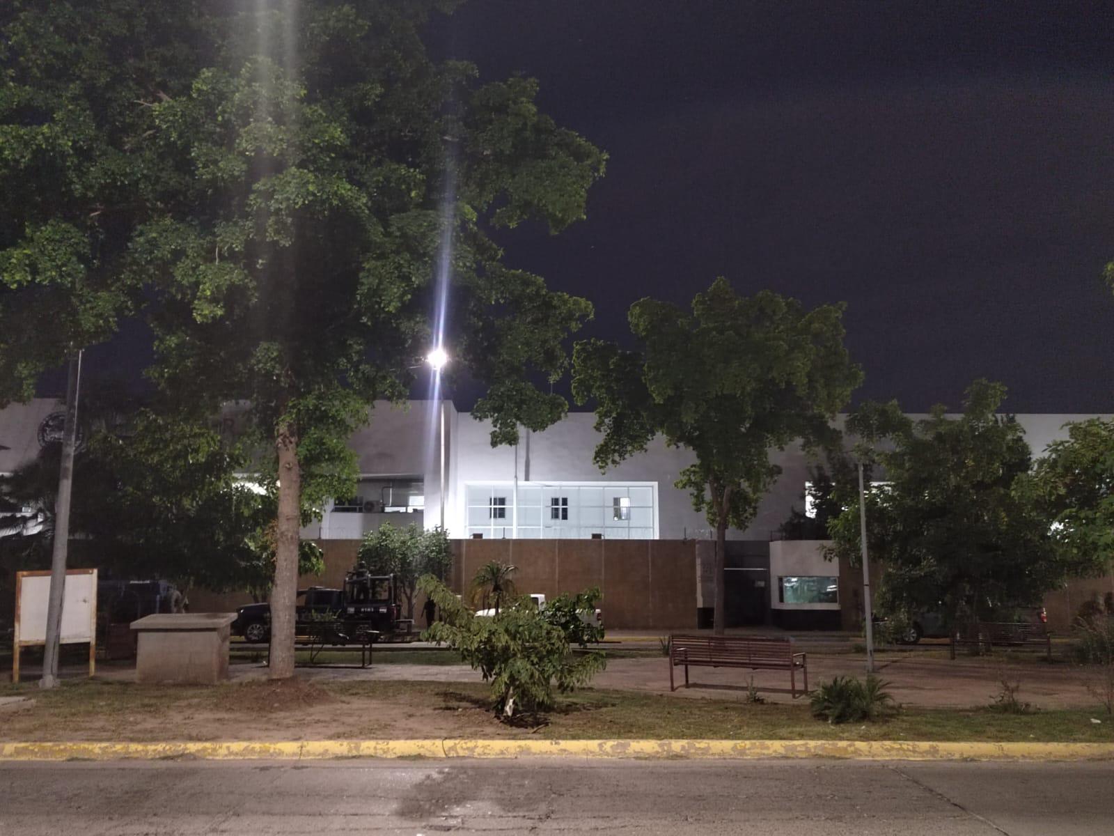 $!Ejecutan fuerte operativo en Los Mochis por traslado de detenidos en enfrentamiento a balazos de La Brecha, Guasave