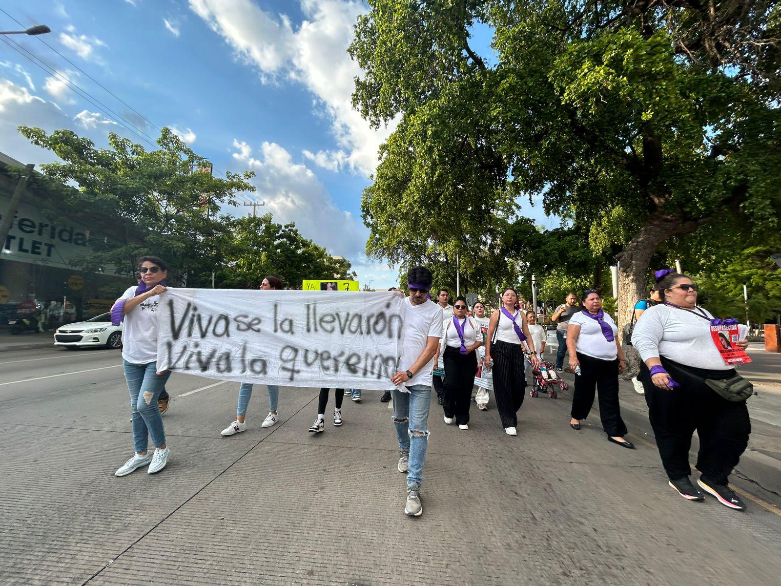 $!Piden con marcha aparición con vida de la joven Denisse y sus tíos Patricia y Francisco