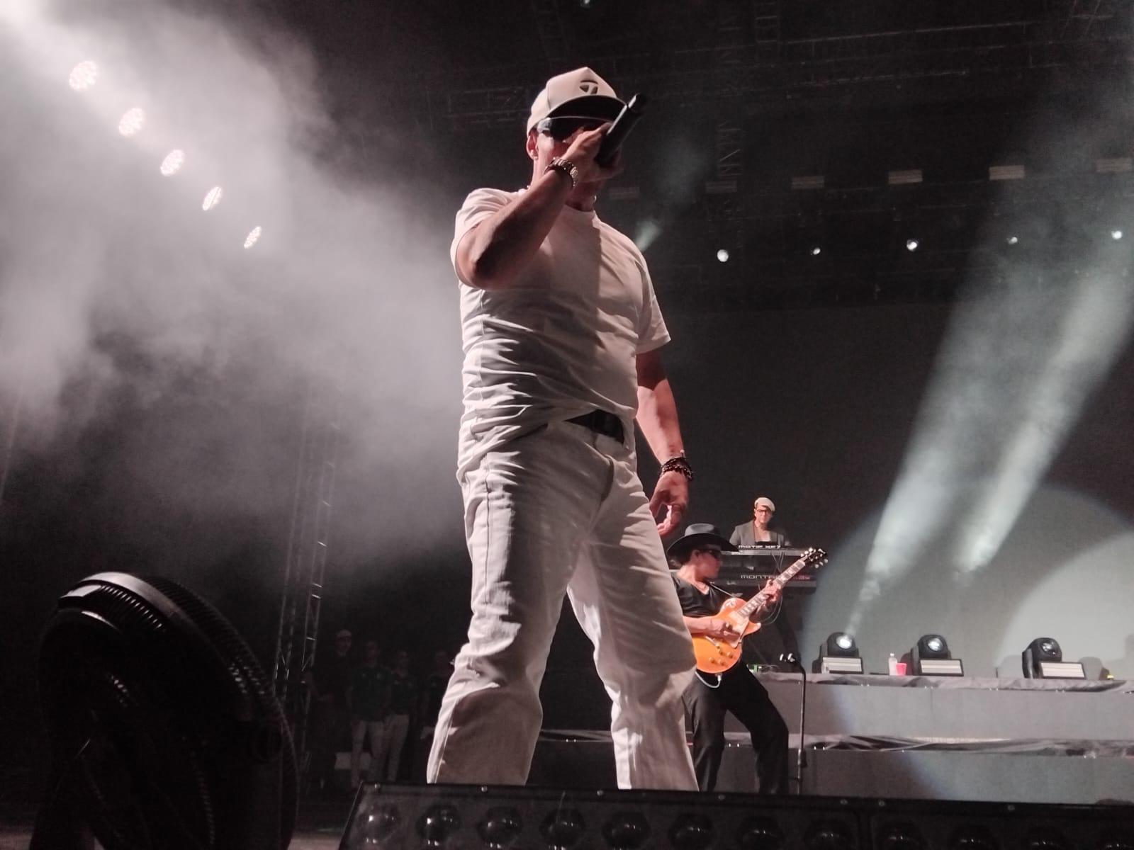 $!Al ritmo de los 90s Pop Tours celebran sinaloenses ser mexicano
