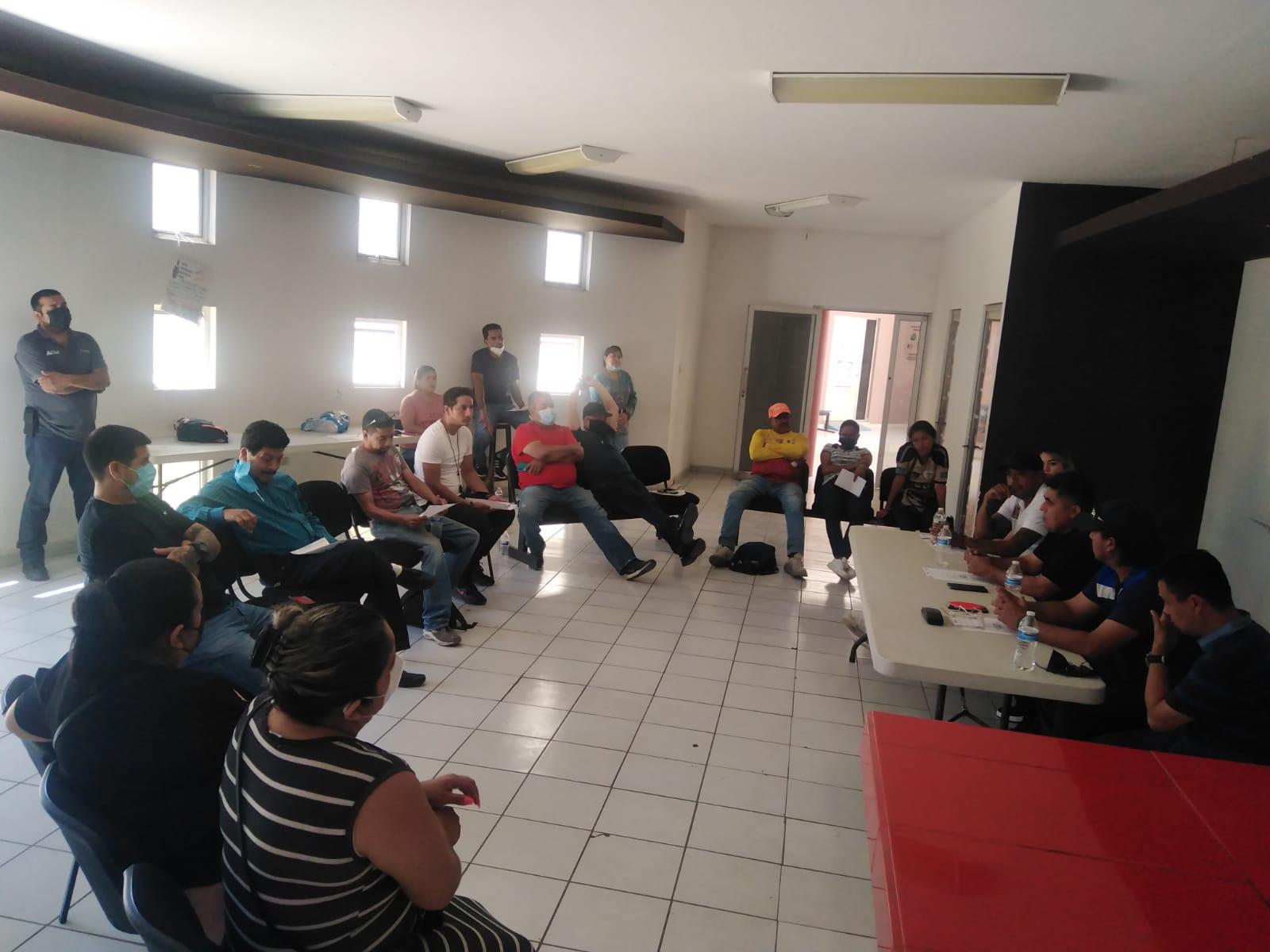 $!Se reúnen para organizar Liga Intercolonial de Futbol Siete, en Culiacán