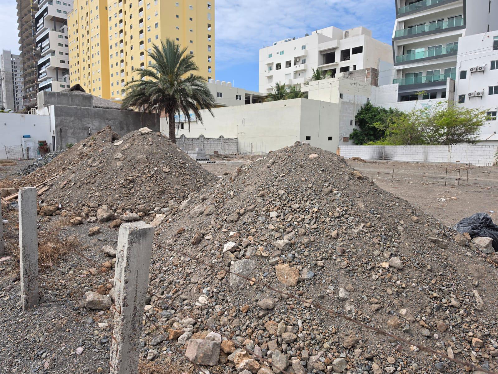 $!Denuncian presuntas irregularidades y relleno de la Laguna del Camarón en Mazatlán