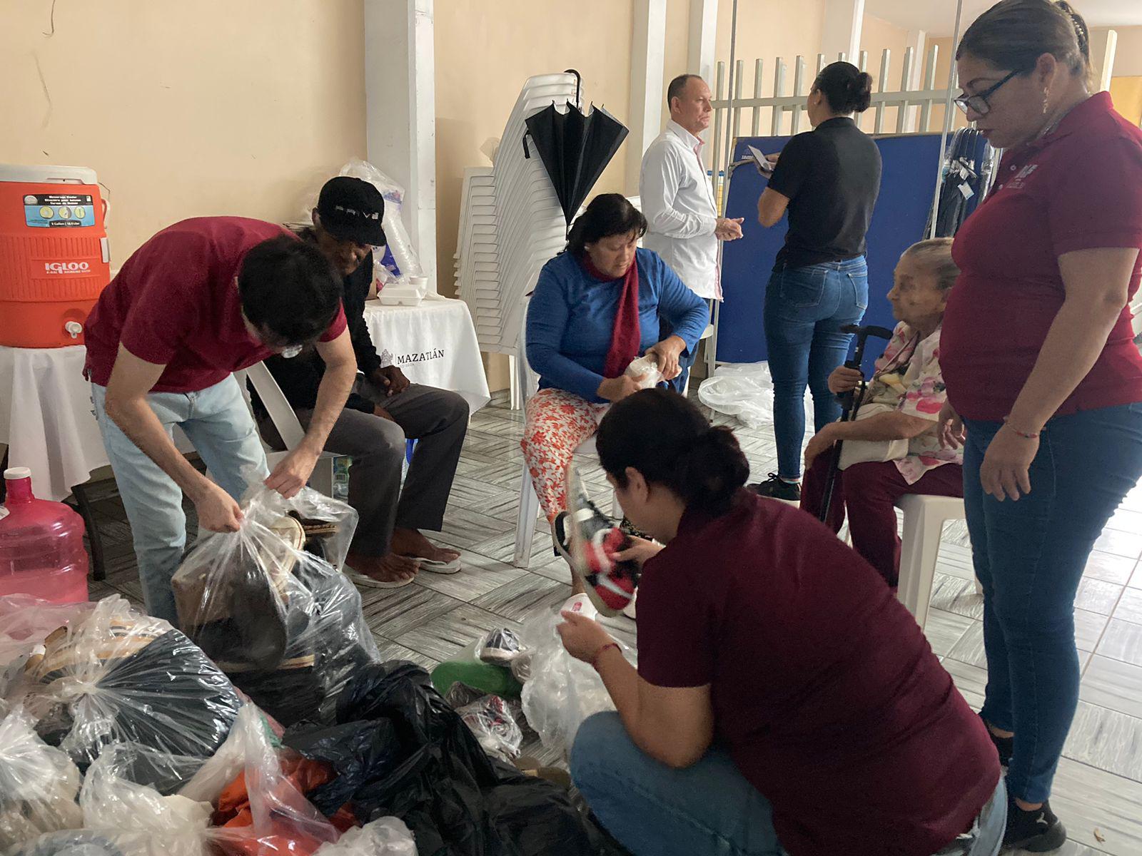 $!Albergue del ICO recibe a ocho personas que se resguardaron por las lluvias en Mazatlán