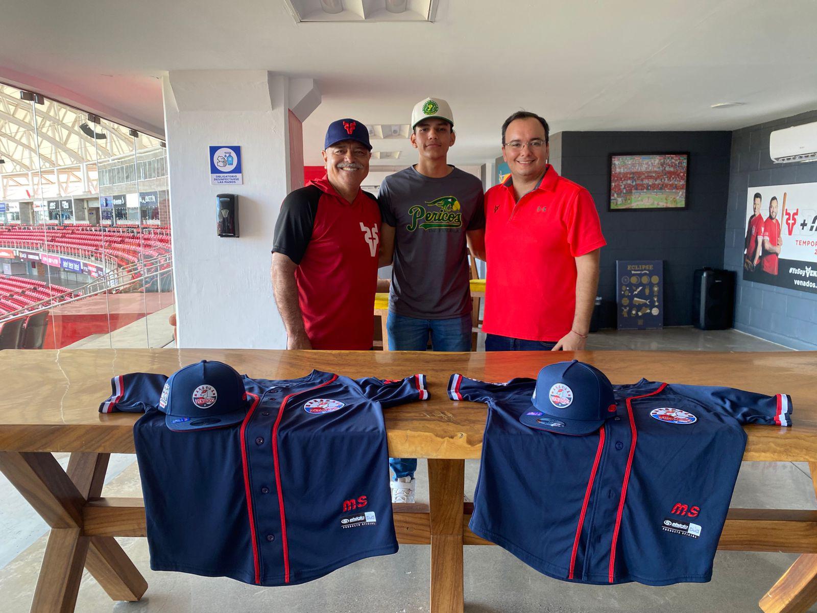 $!Jesús Palomares, talento de 16 años de Academia Venados, firma con Pericos de Puebla