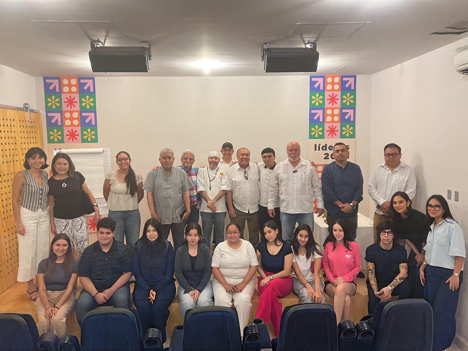 $!‘O se activan o la van a pagar muy caro’: Manuel Clouthier urge a jóvenes a tomar las riendas de México