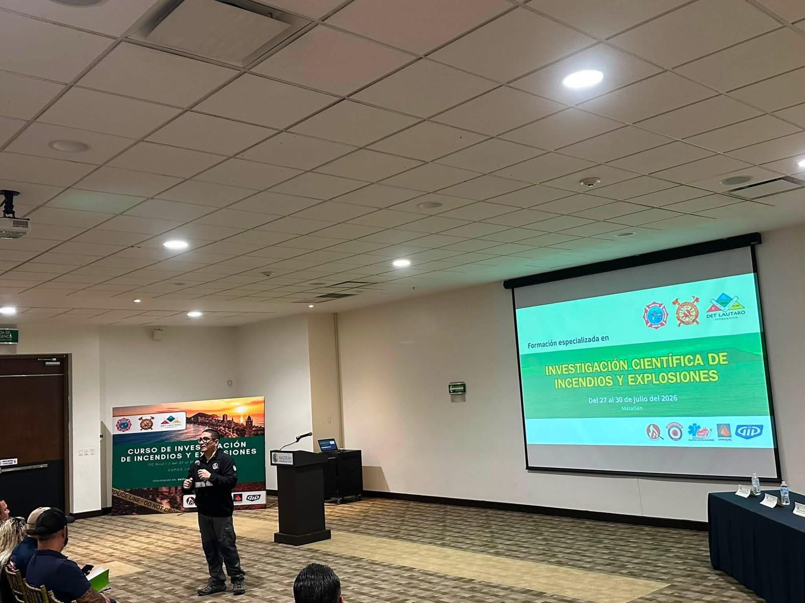 $!Reúne Mazatlán a especialistas en curso nacional de investigación de incendios