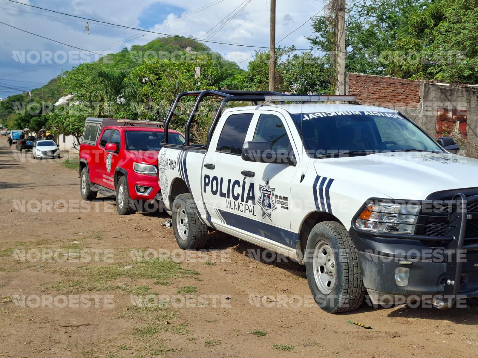 $!Localizan asesinada a una mujer en la Colonia Mazatlán III, en el puerto