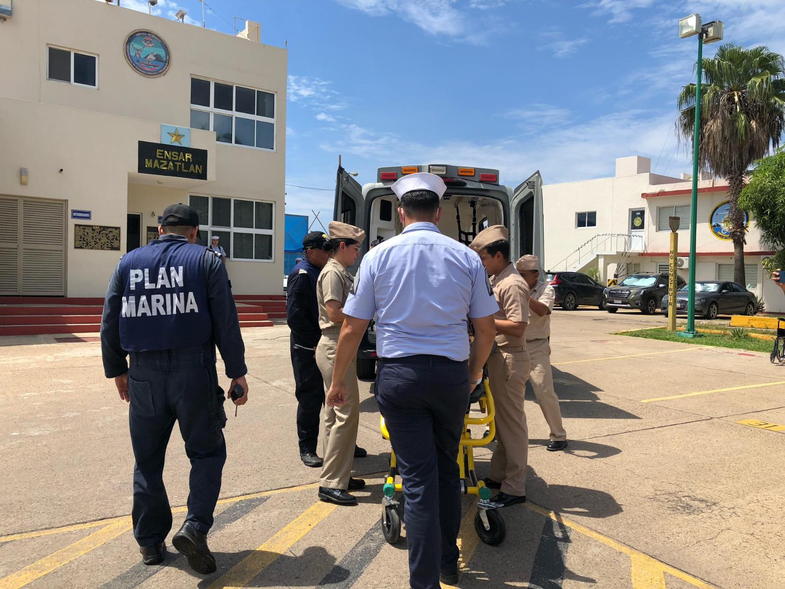 $!Participan casi mil elementos navales en simulacro de sismo en Mazatlán