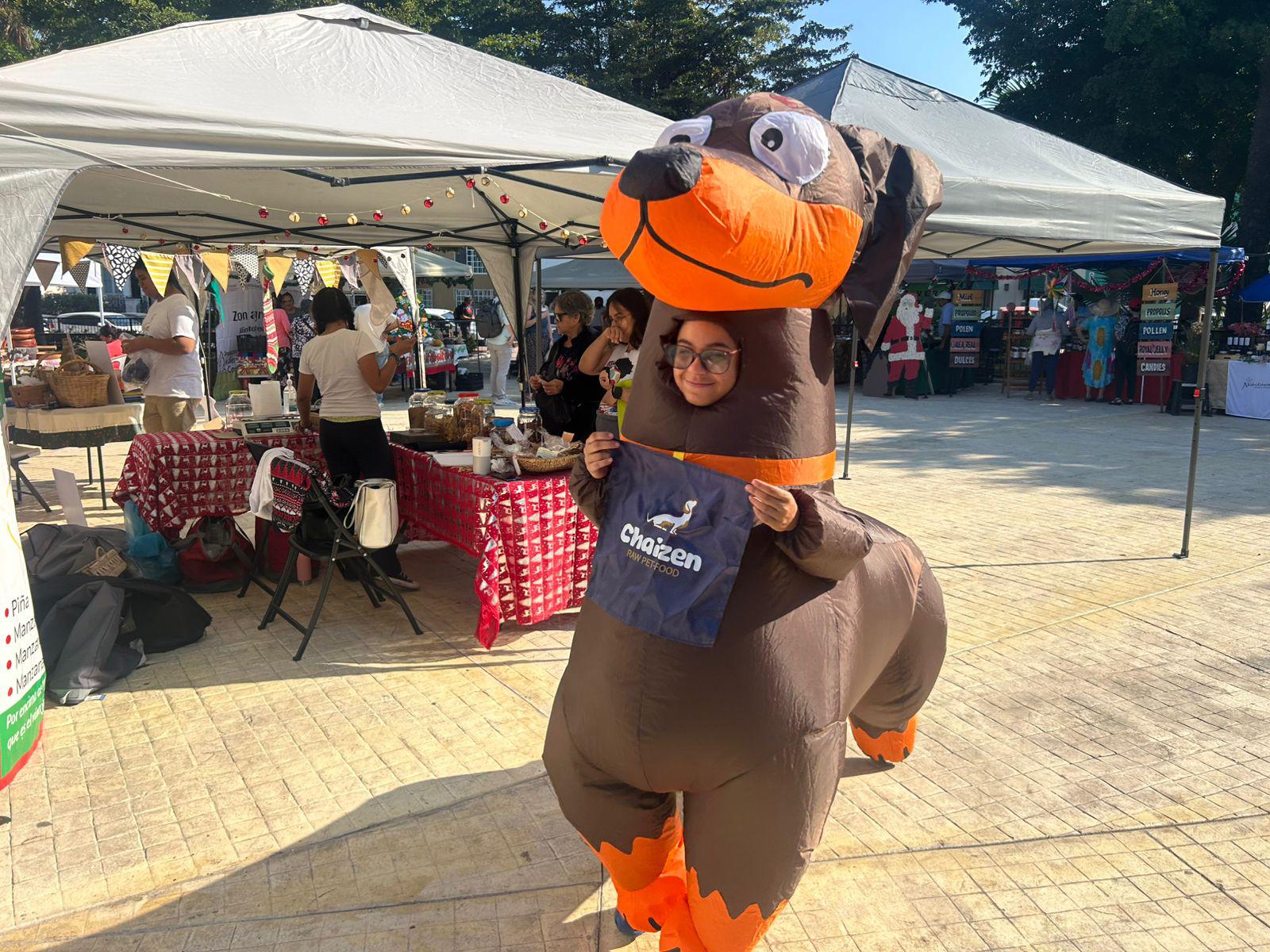 $!Disfrutan chicos y grandes de posada navideña en el Mercado Orgánico de Mazatlán