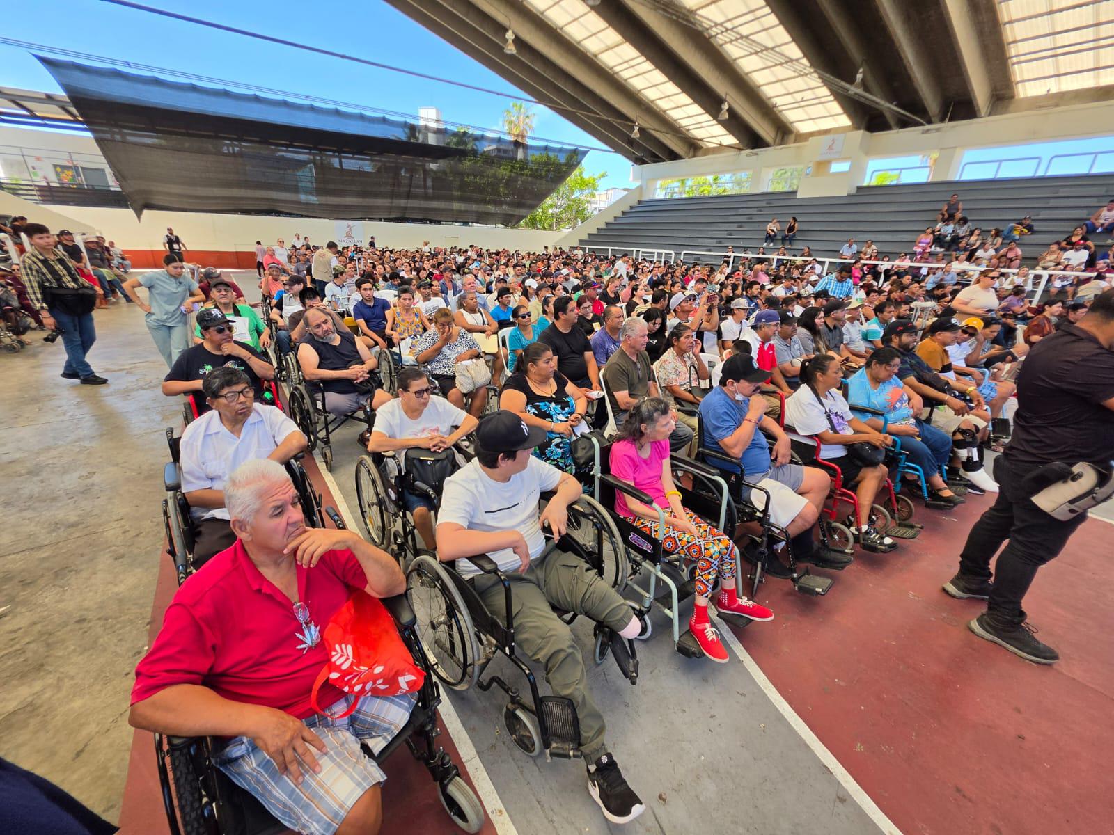 $!Entregan en Mazatlán 500 tarjetas de la Pensión del Bienestar de las Personas con Discapacidad Permanente