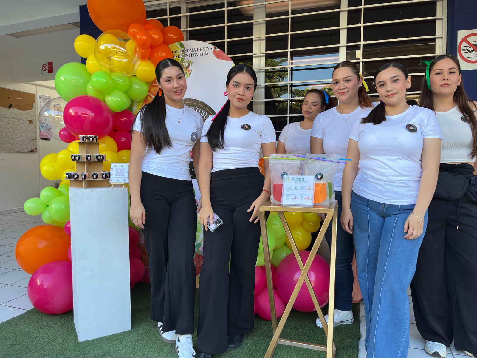 $!Alumnos de Enfermería de la UAS presentan feria de emprendimiento