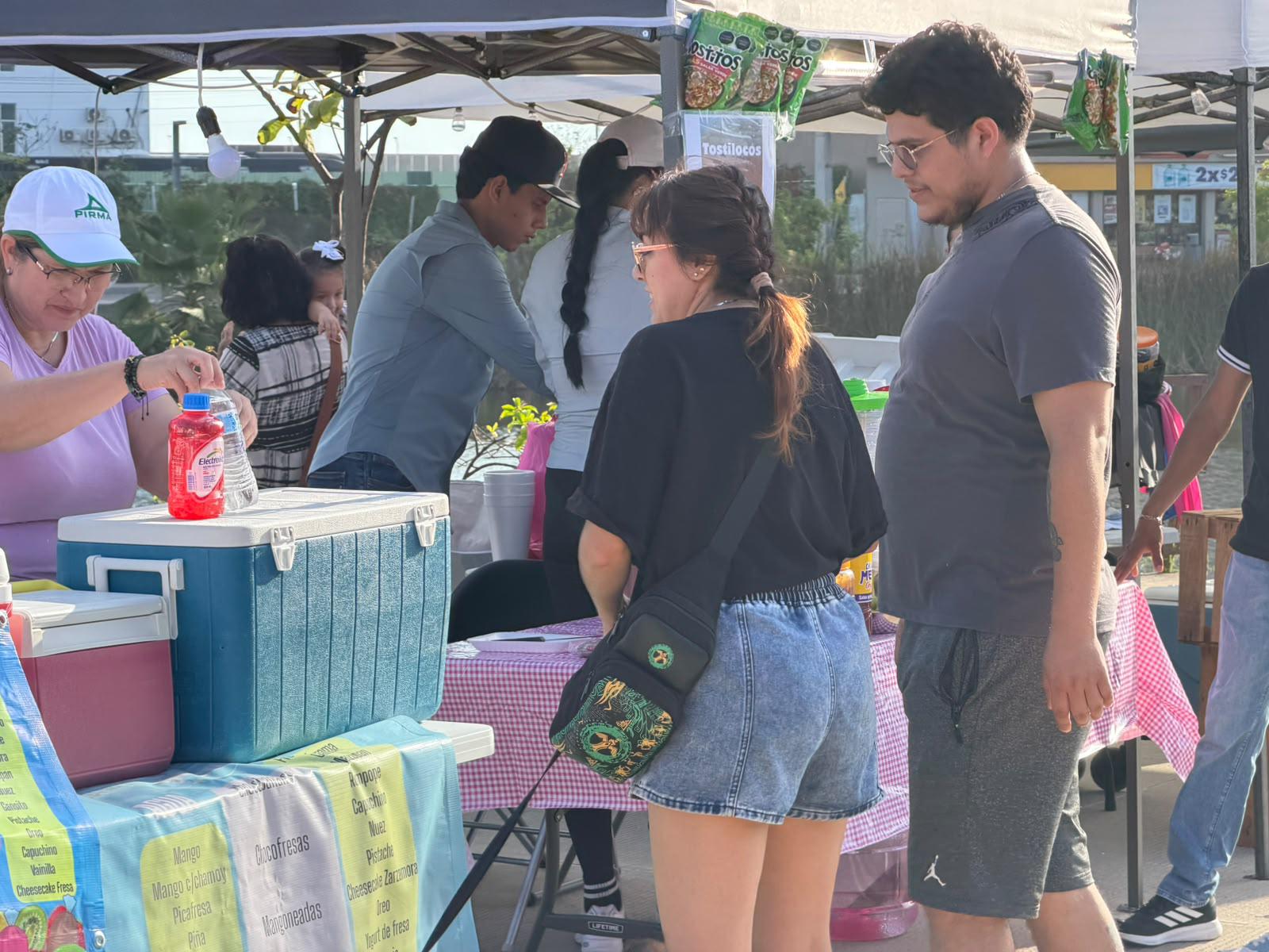 $!Más de 70 emprendedores participan en bazar ‘Sabe a Mazatlán’