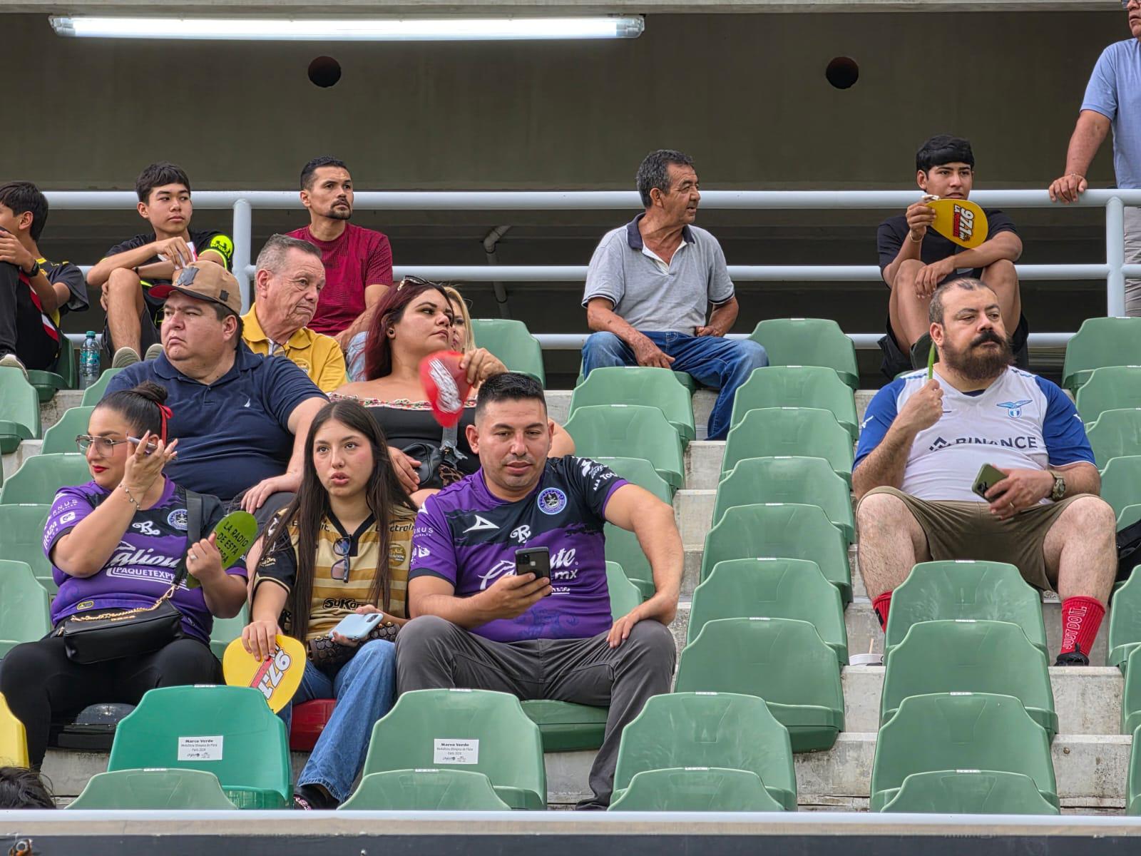 $!El debut de Dorados en Mazatlán decepciona por la escasa asistencia en El Encanto