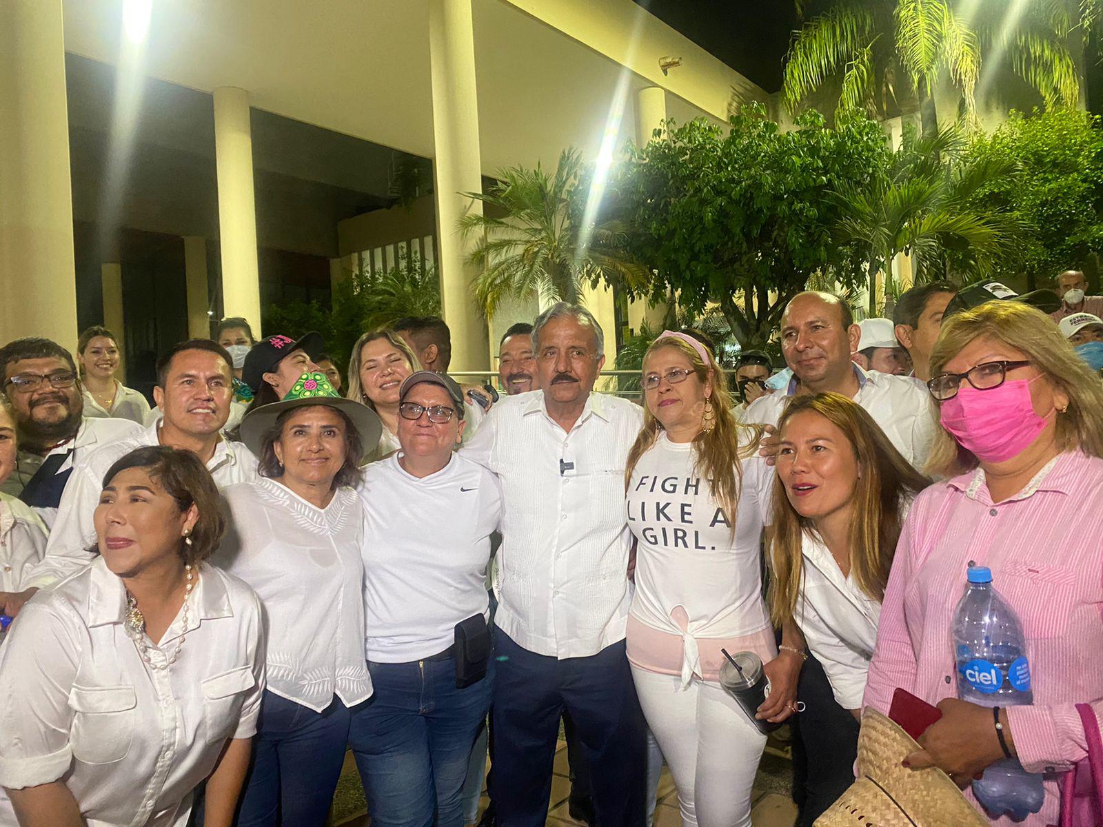 $!El Químico, Vargas Landeros, Cuén Ojeda y Jaime Montes serán los que siguen por no ser afines al Gobernador, dice Estrada Ferreiro
