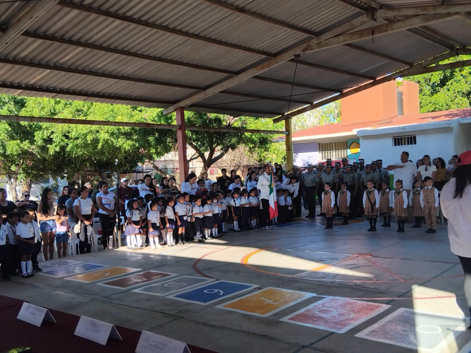 $!Inauguran subestación eléctrica en Jardín de Niños en el Fraccionamiento Santa Fe