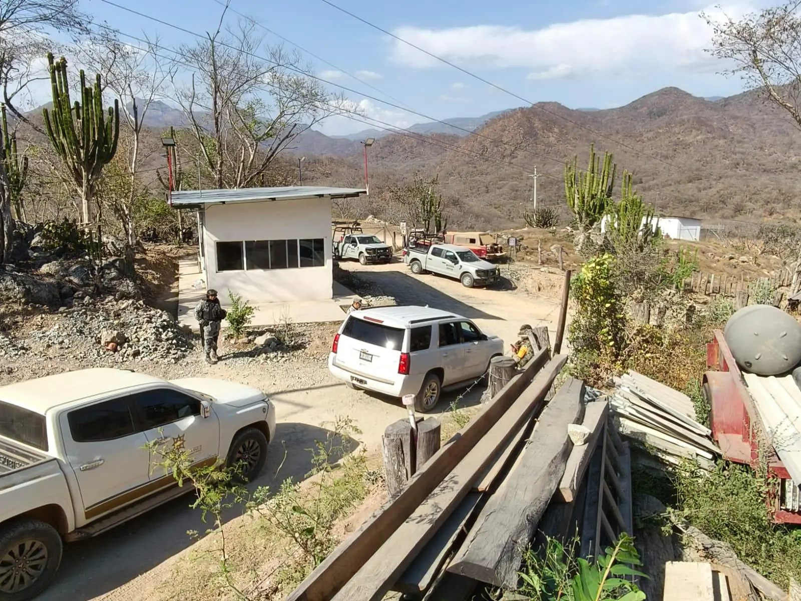 $!Rocha Moya supervisa rescate de mineros en Rosario; Sheinbaum está al tanto, dice