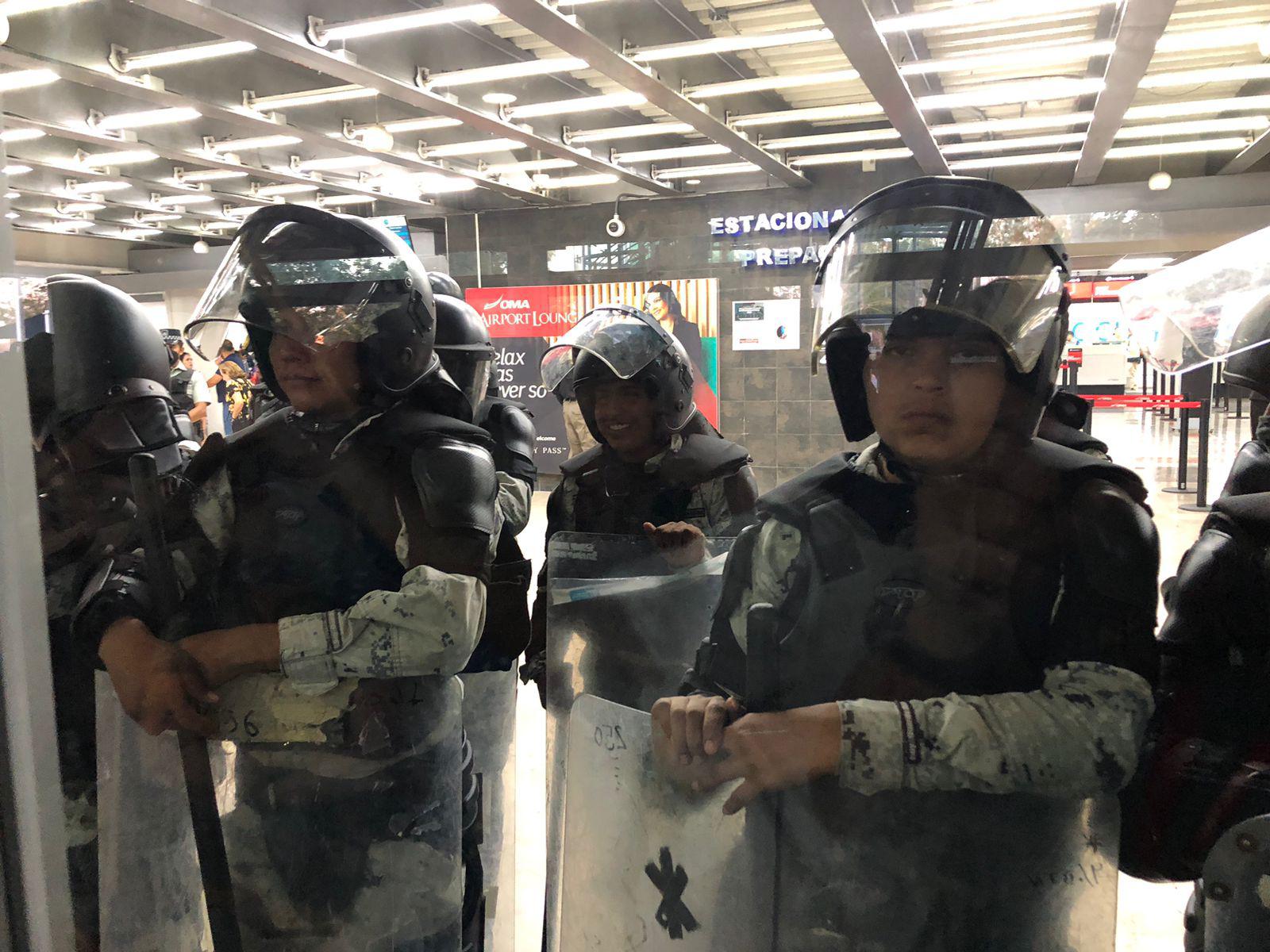 $!Por bloqueo en el Aeropuerto de Culiacán, piden no acudir a las instalaciones