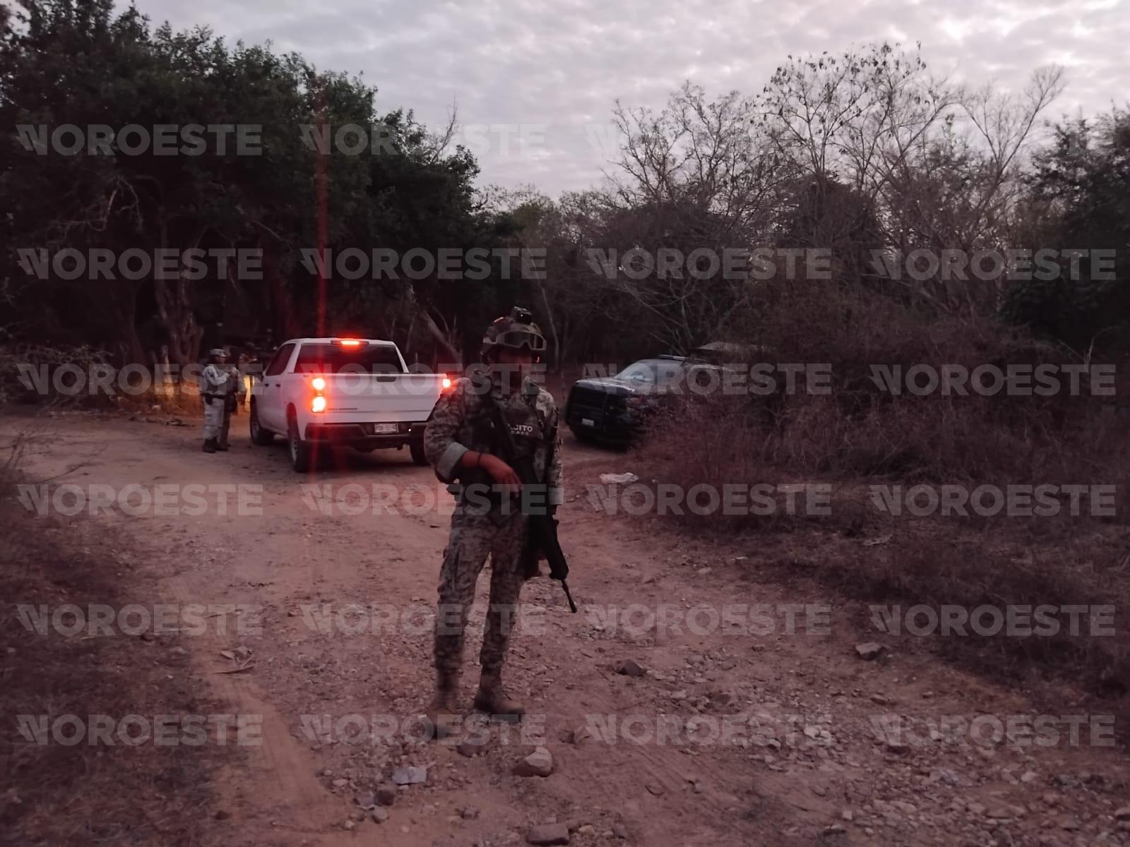 $!Continúan diligencias la noche de este jueves en presunta fosa clandestina en Concordia