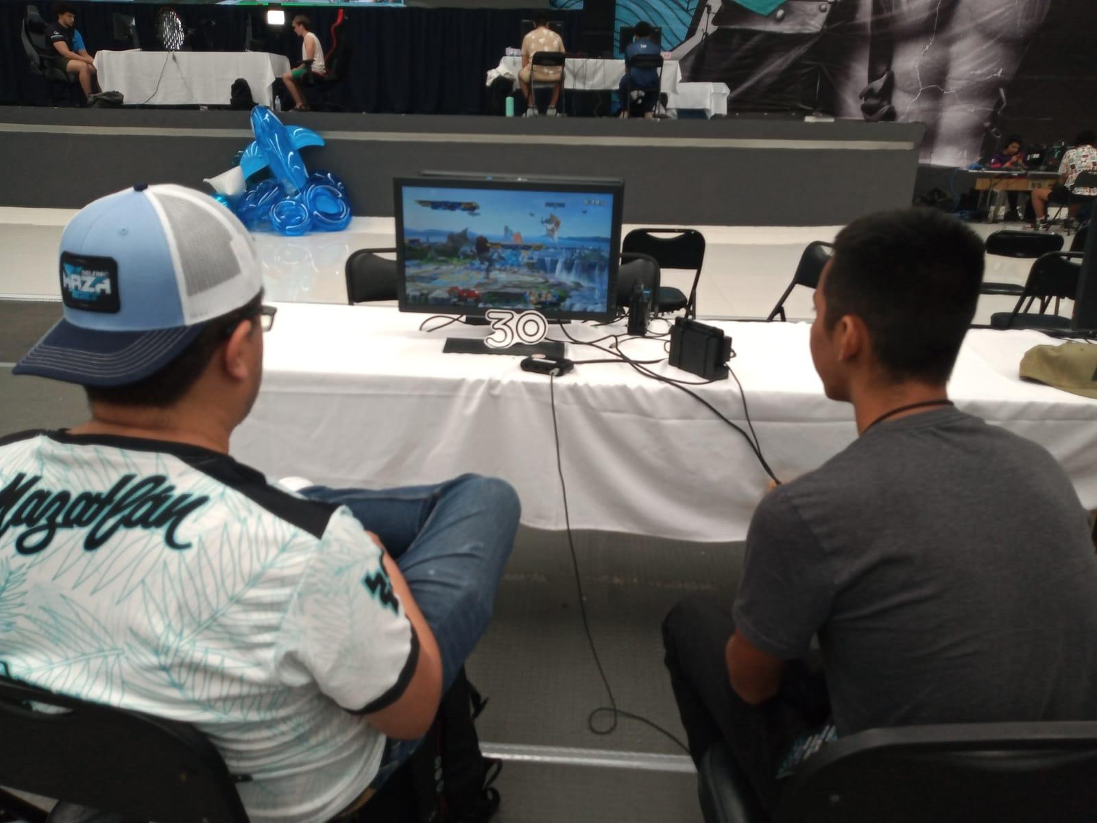$!Disfrutan gamers edición 2023 del Delfino Maza