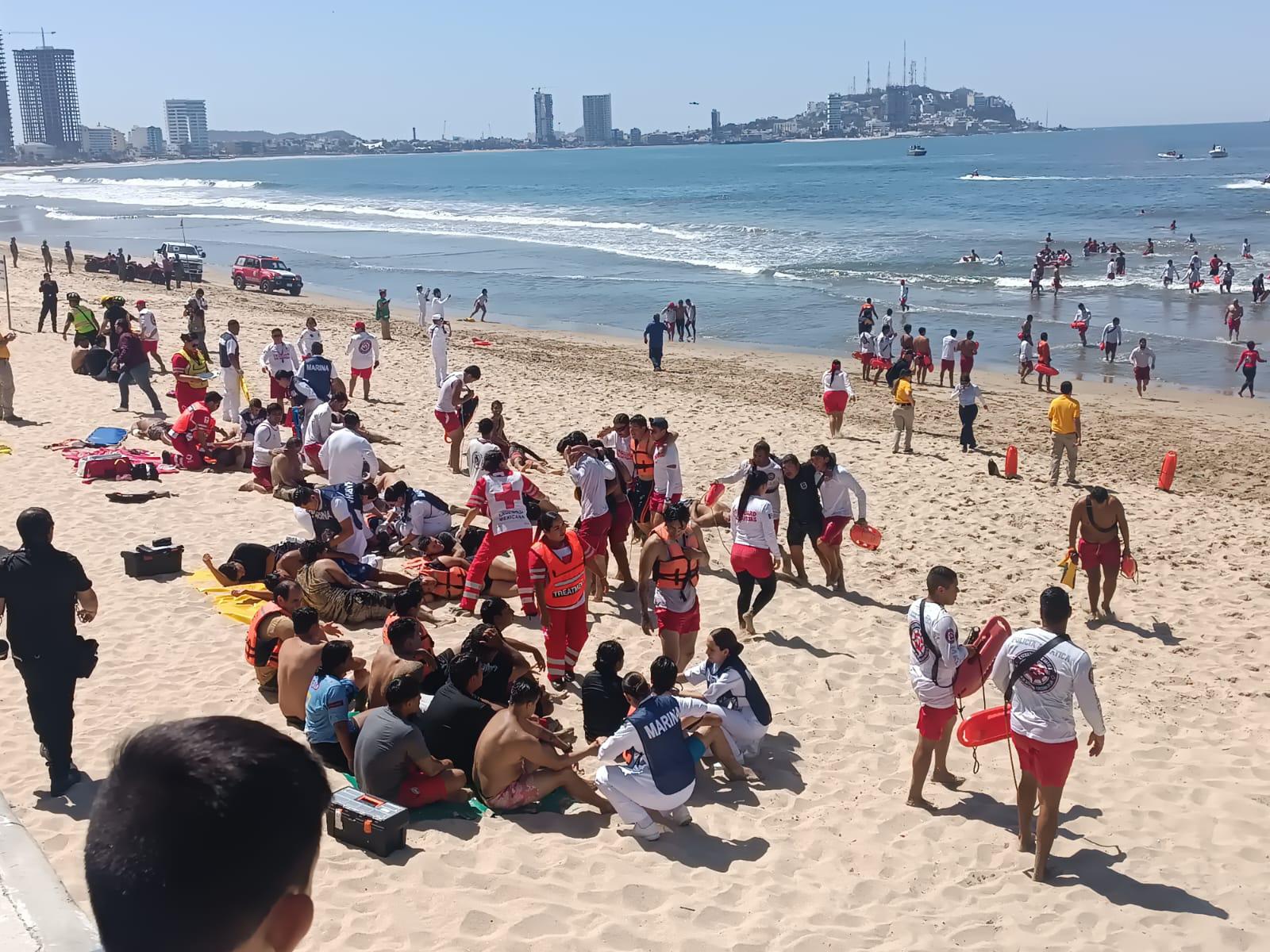 $!Simulacro en Mazatlán evalúa respuesta ante emergencias acuáticas previo a Semana Santa