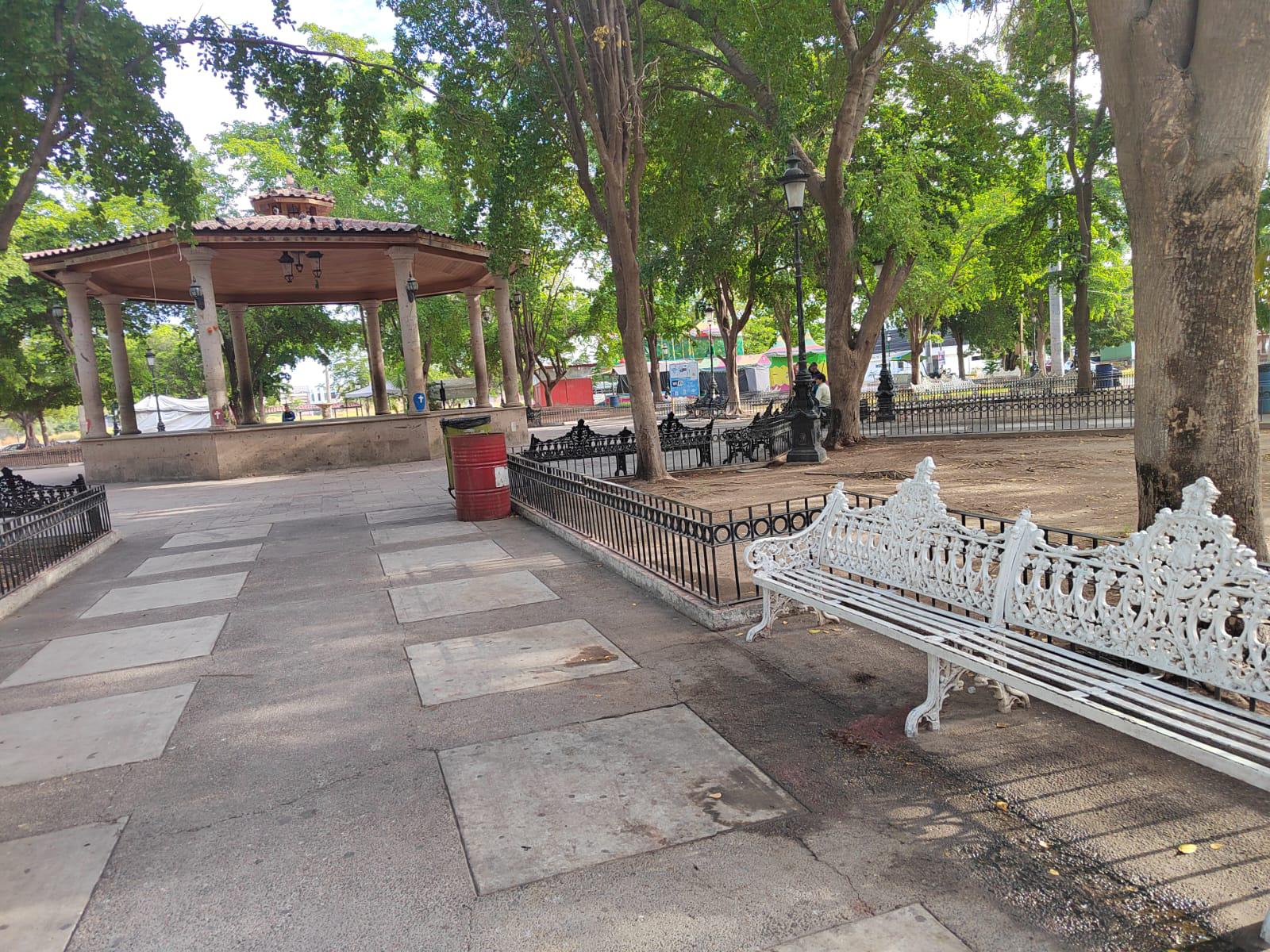 $!Encuentran a adulto mayor con impacto de bala en la Plazuela 27 de Septiembre, en Los Mochis