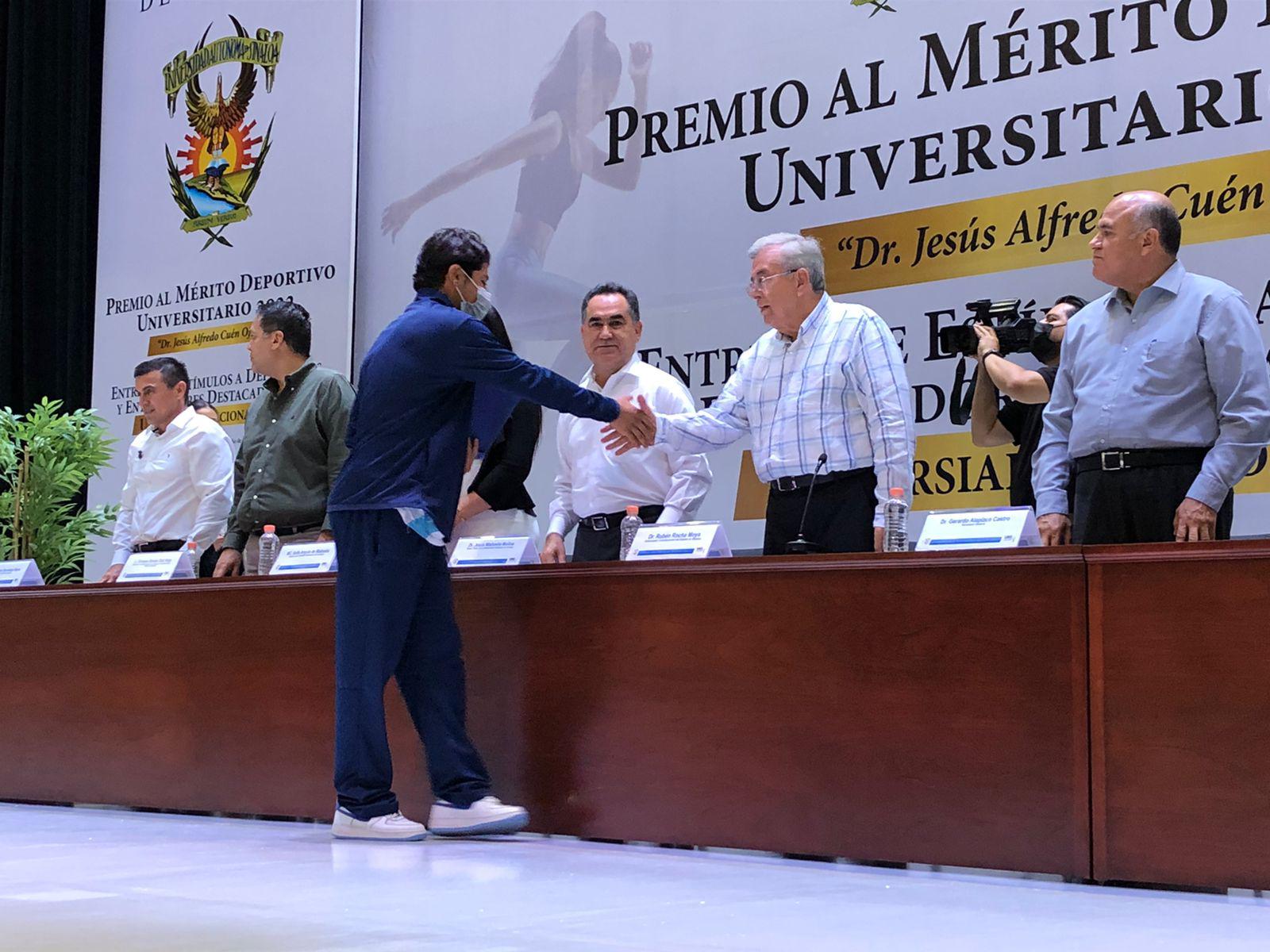 $!Reconoce UAS a deportistas con la entrega del Premio al Mérito Deportivo Universitario