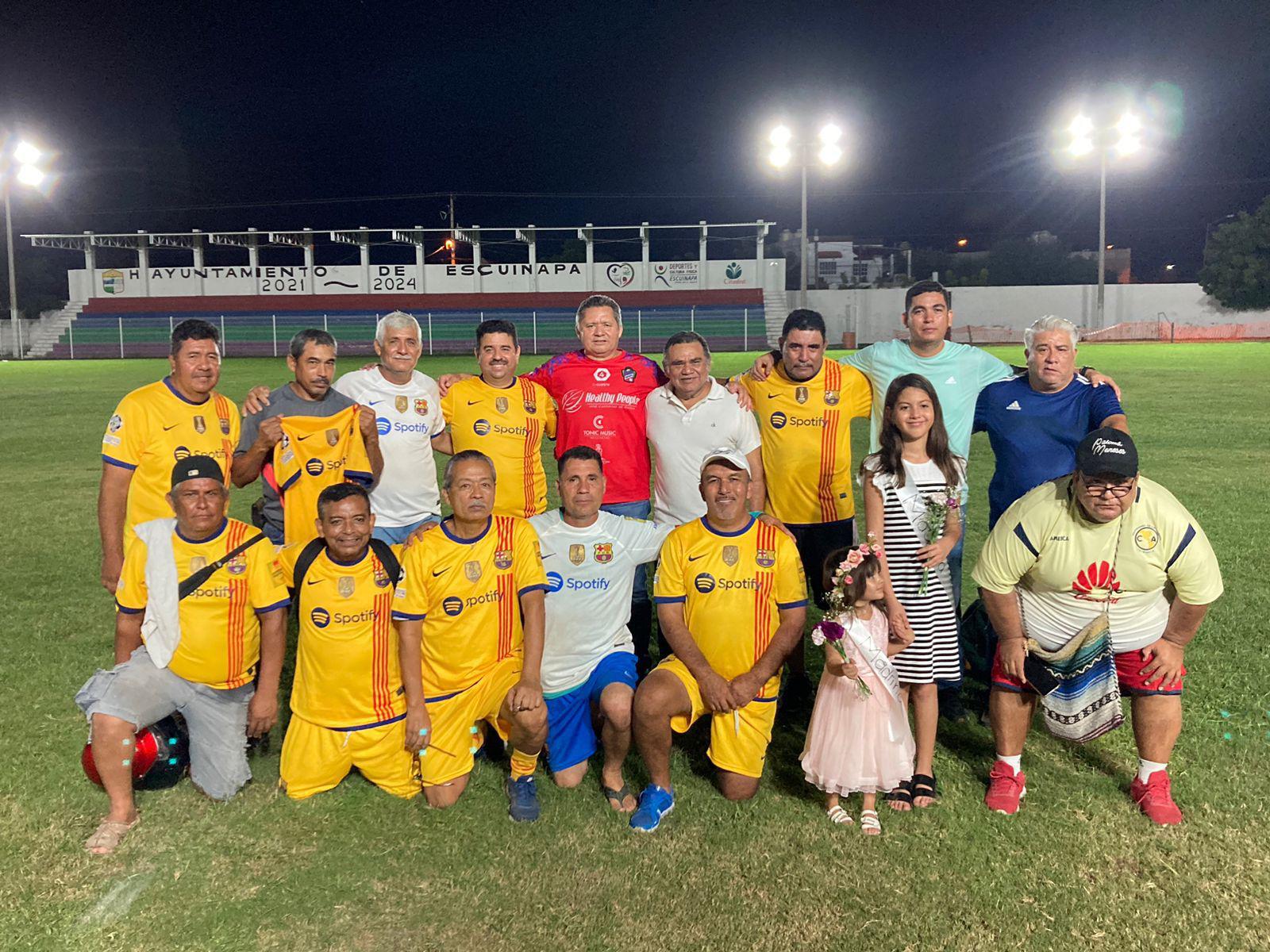 $!Inauguran Segunda Liga de Futbol Veteranos 50 y Más, en Escuinapa
