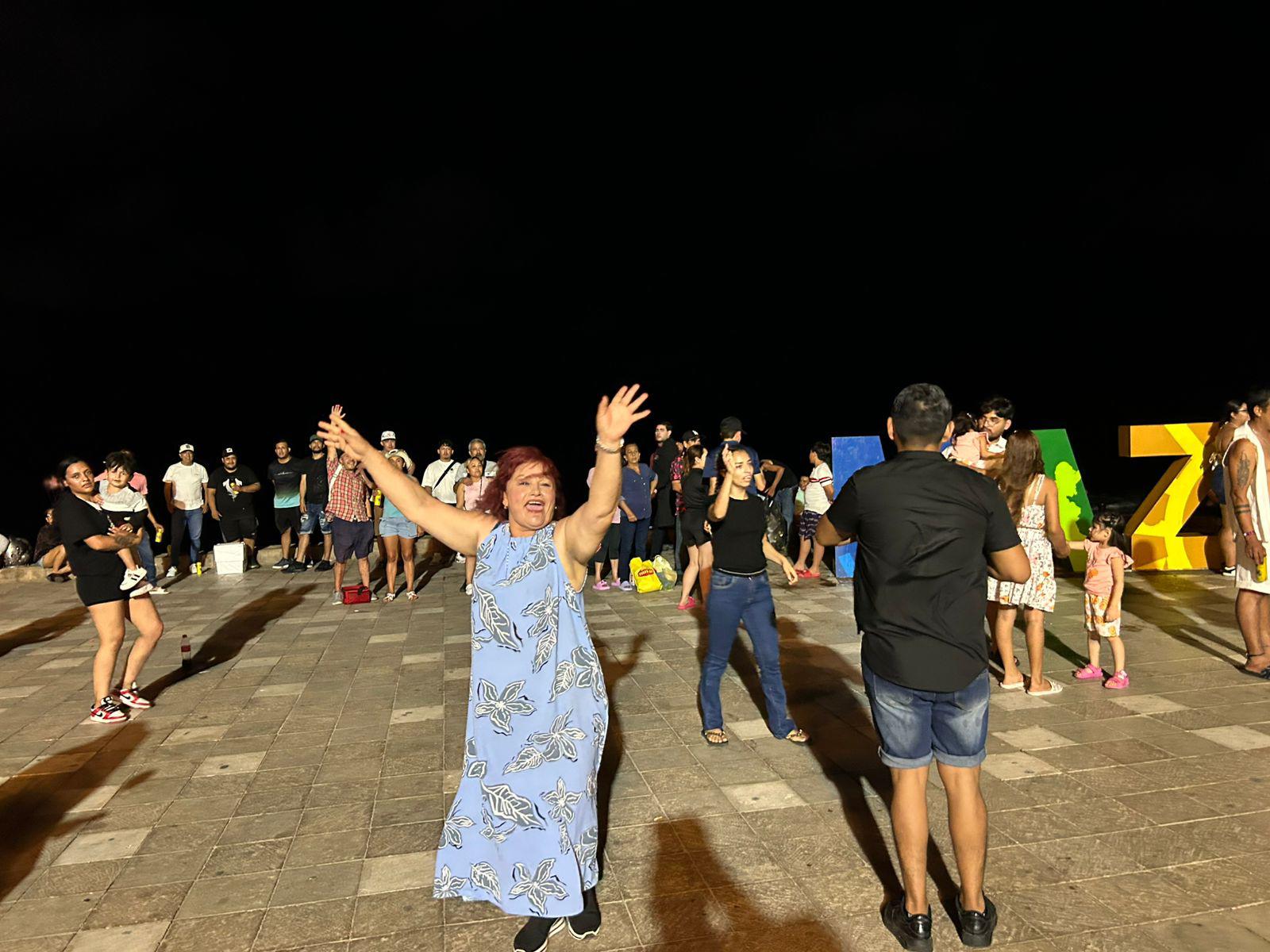 $!Tiene Mazatlán un fin de semana con alta afluencia turística