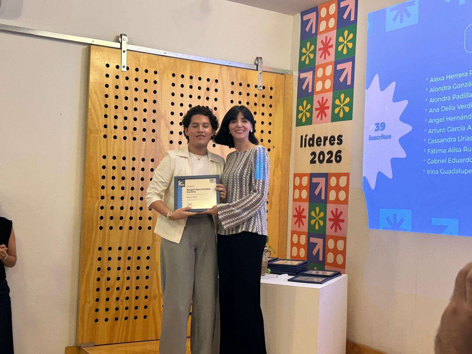 $!Concluyen jóvenes ciclo en programa ‘Líderes 2026’ en la Casa del Maquío