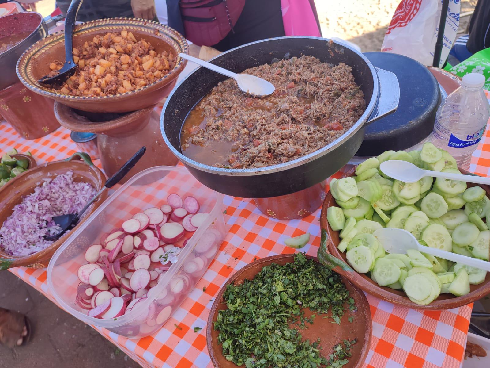 $!Zazueta y Luna superan al Pacífico y se llevan la Cuarta Travesía Puntuable de Natación