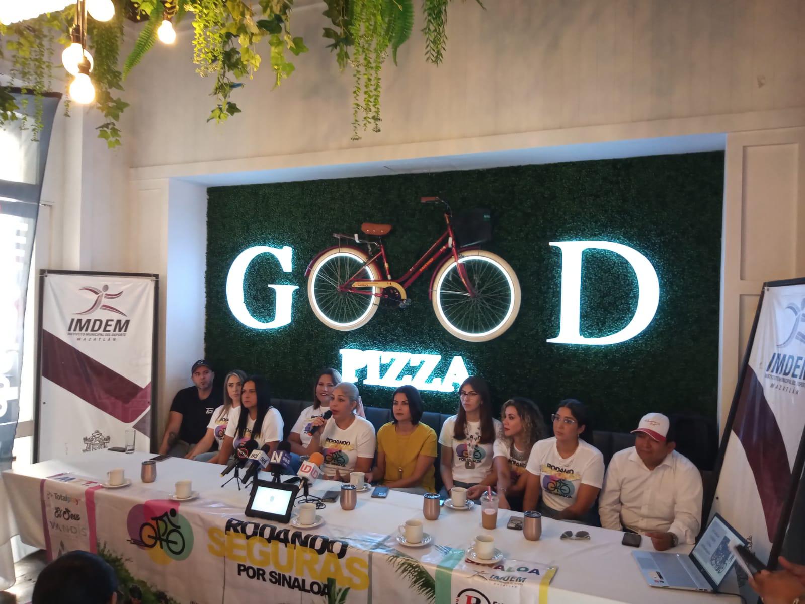 $!Rodando Seguras por Sinaloa busca concientizar a la sociedad sobre el respeto al ciclismo