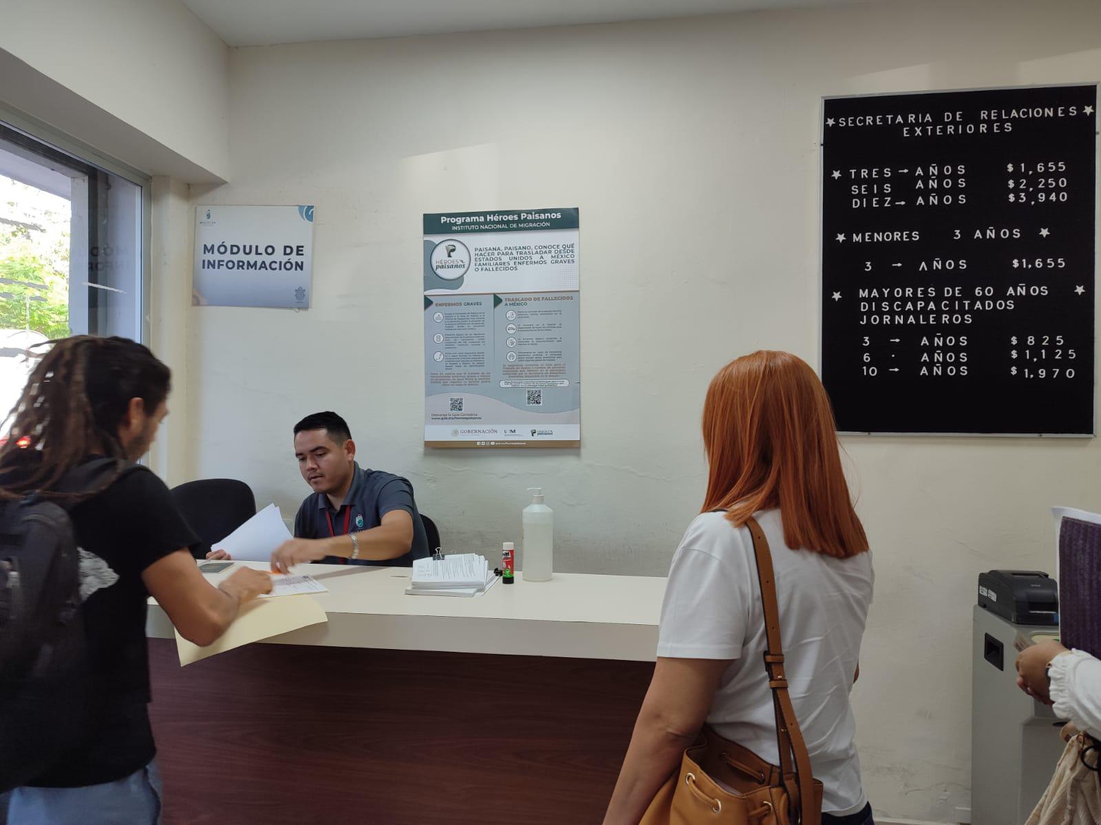 $!Oficina de pasaportes en Mazatlán presenta baja afluencia; llaman a tener cuidado con gestores